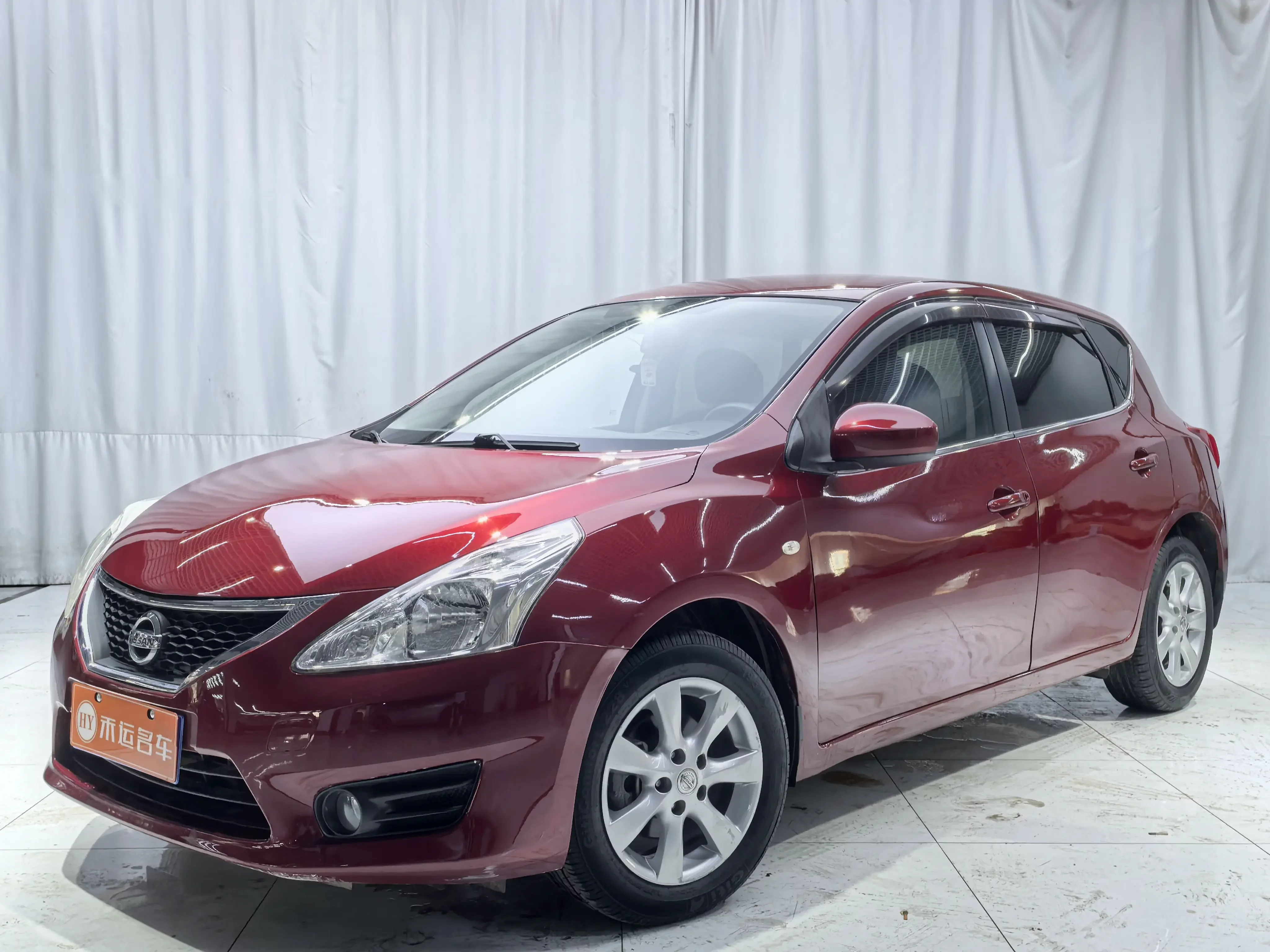 Nissan Tiida  из Китая