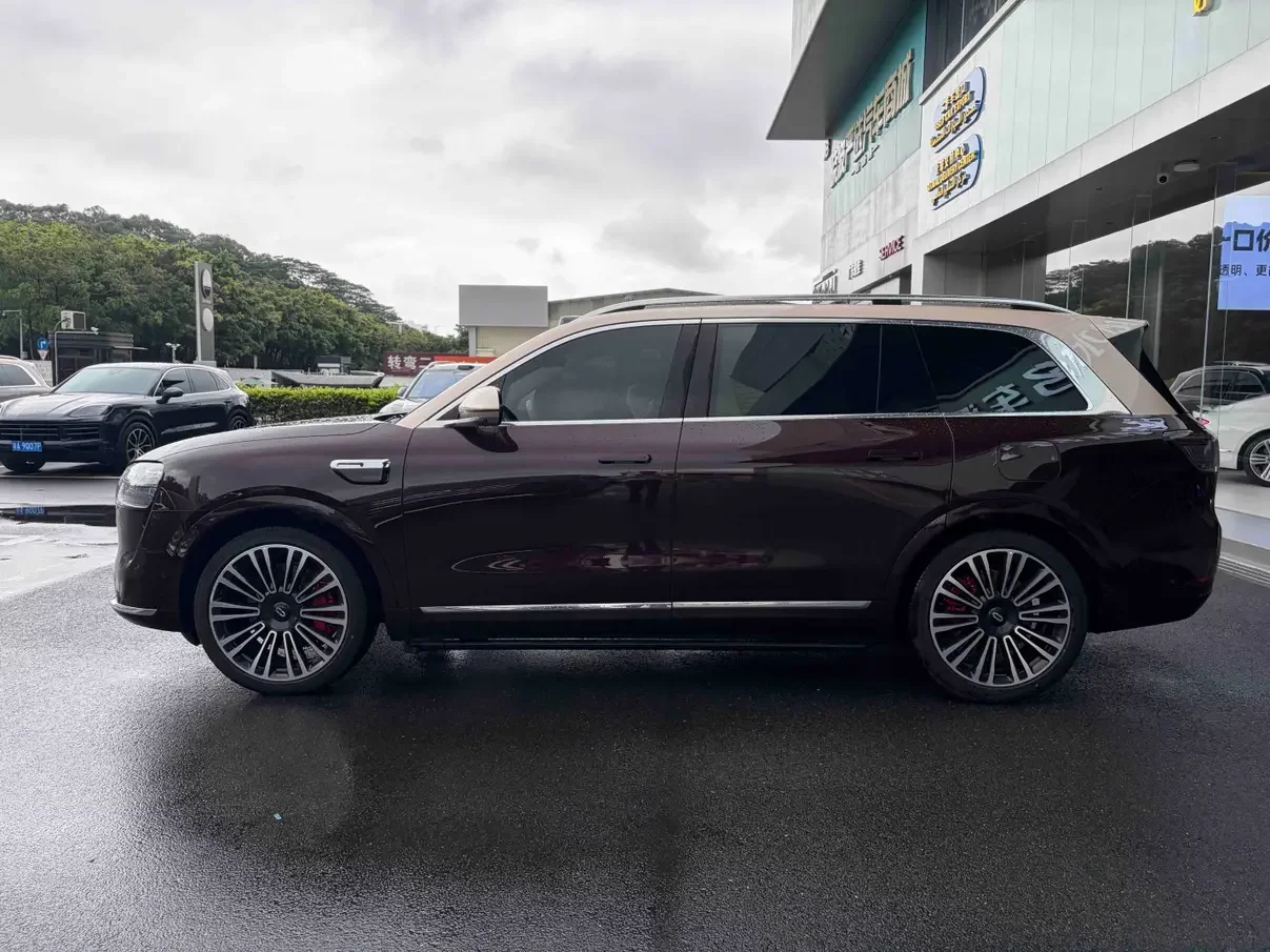 AITO M9