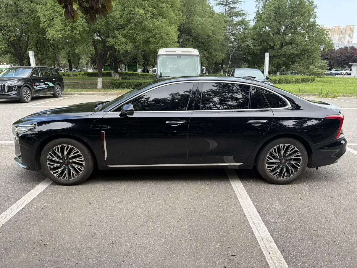 Hongqi H5