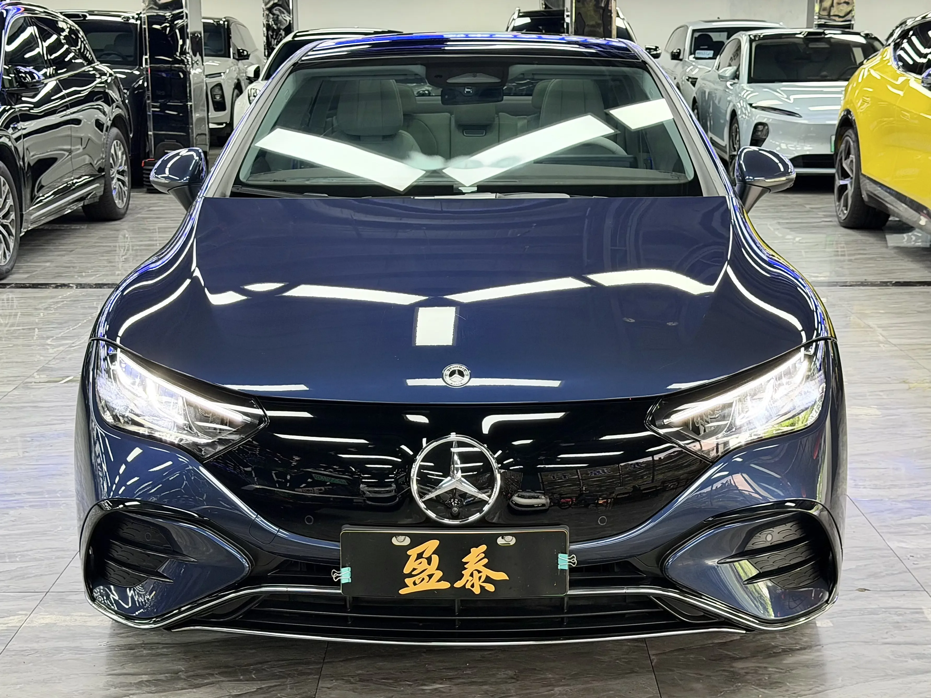 Mercedes-Benz EQE  из Китая