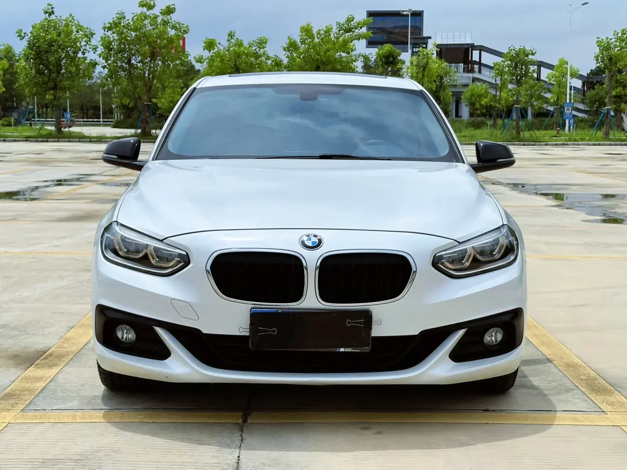 BMW 1 Series  из Китая