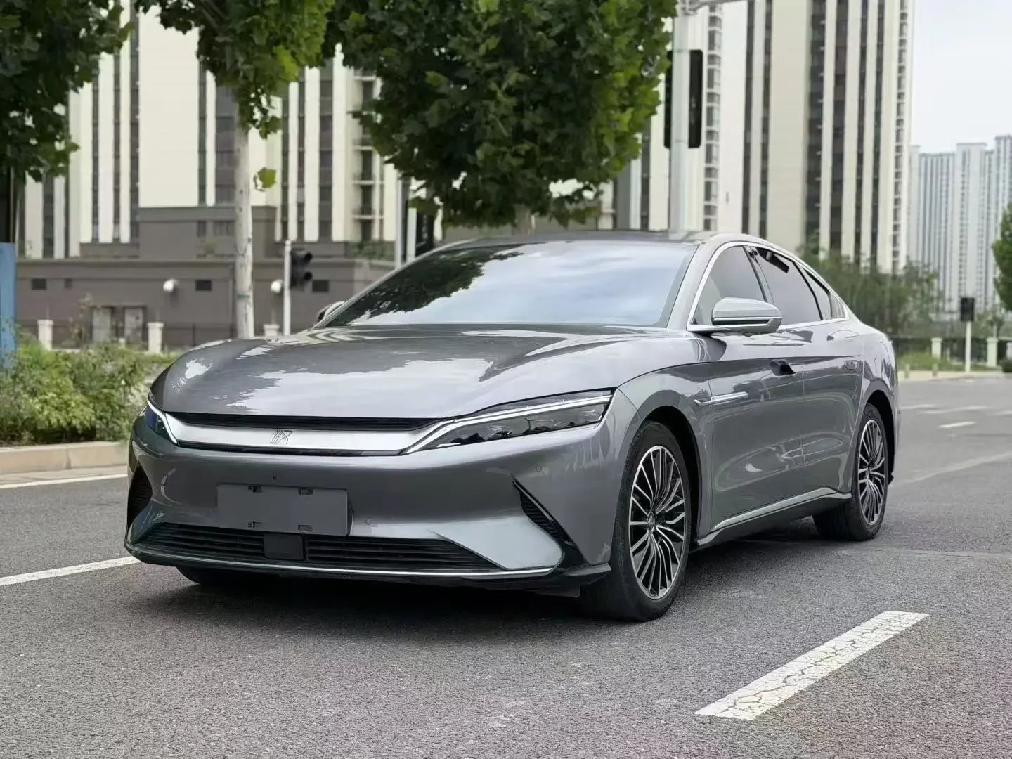 BYD Han EV