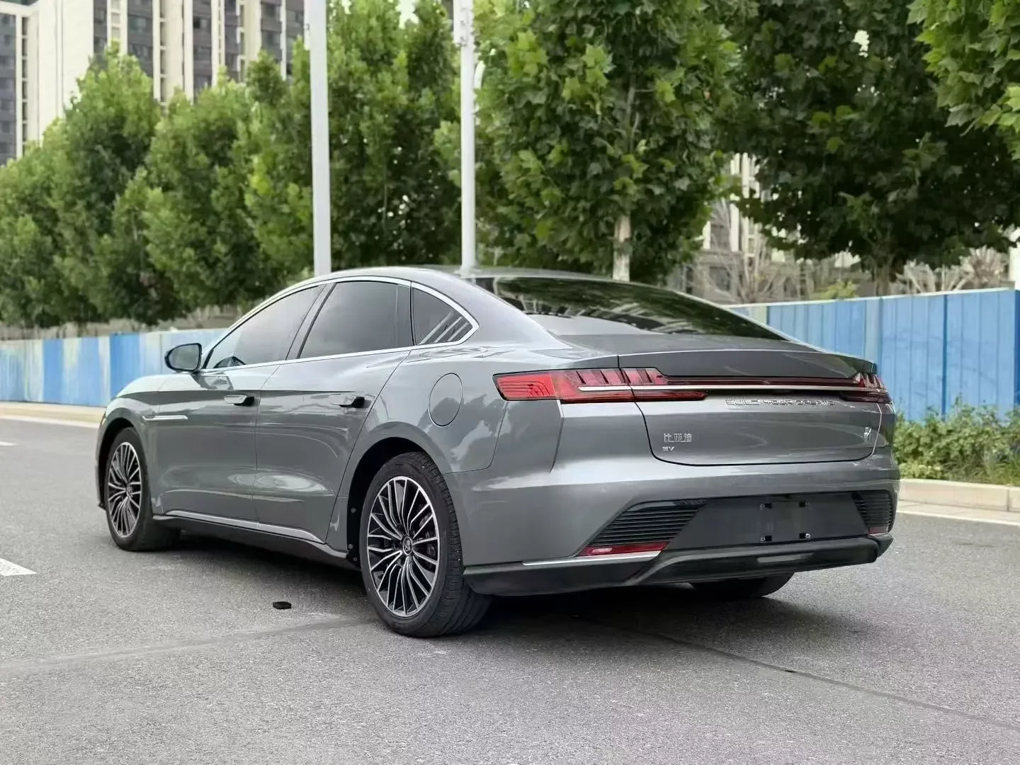 BYD Han EV