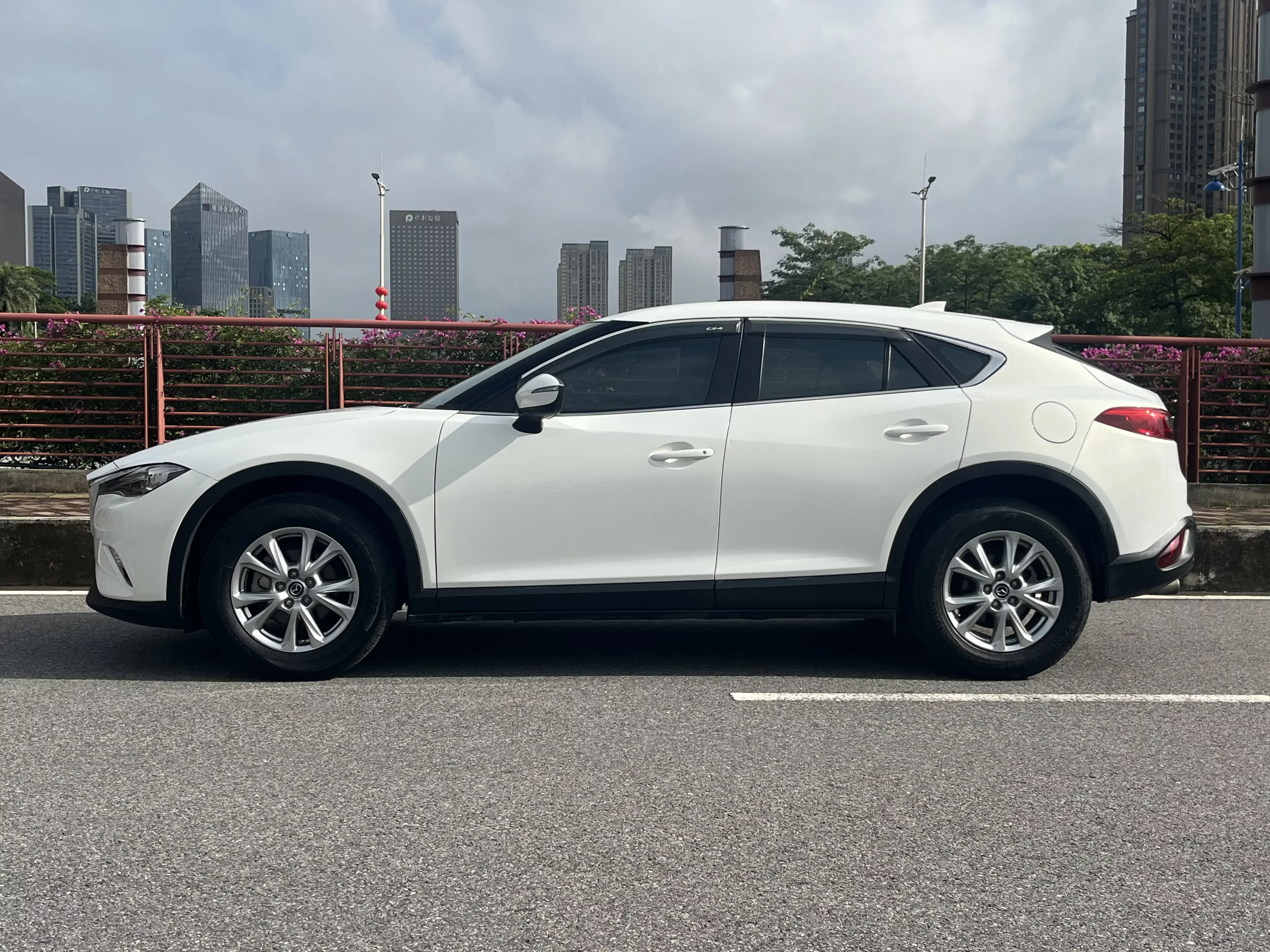 Mazda CX-4