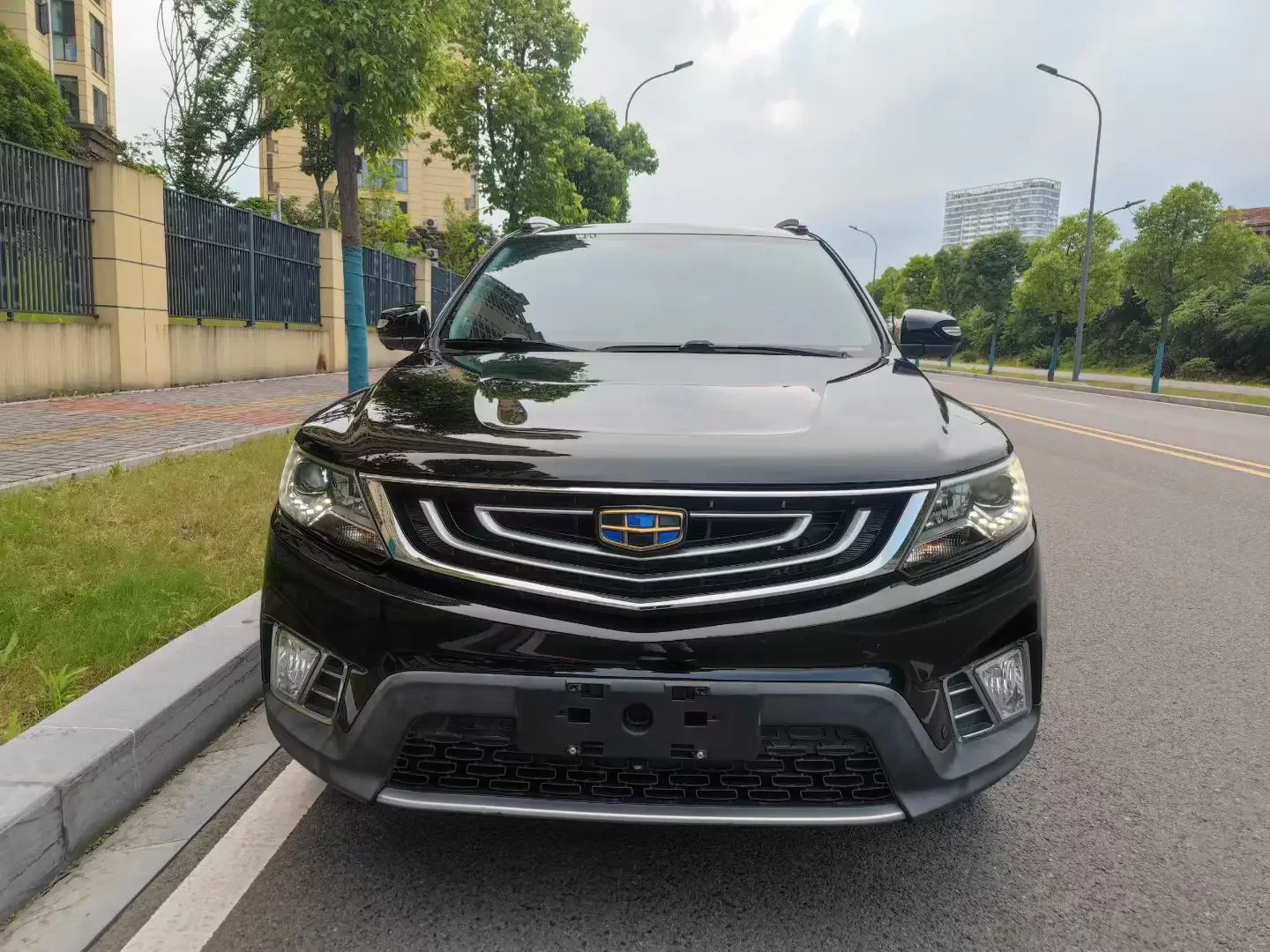 Geely Vision X6