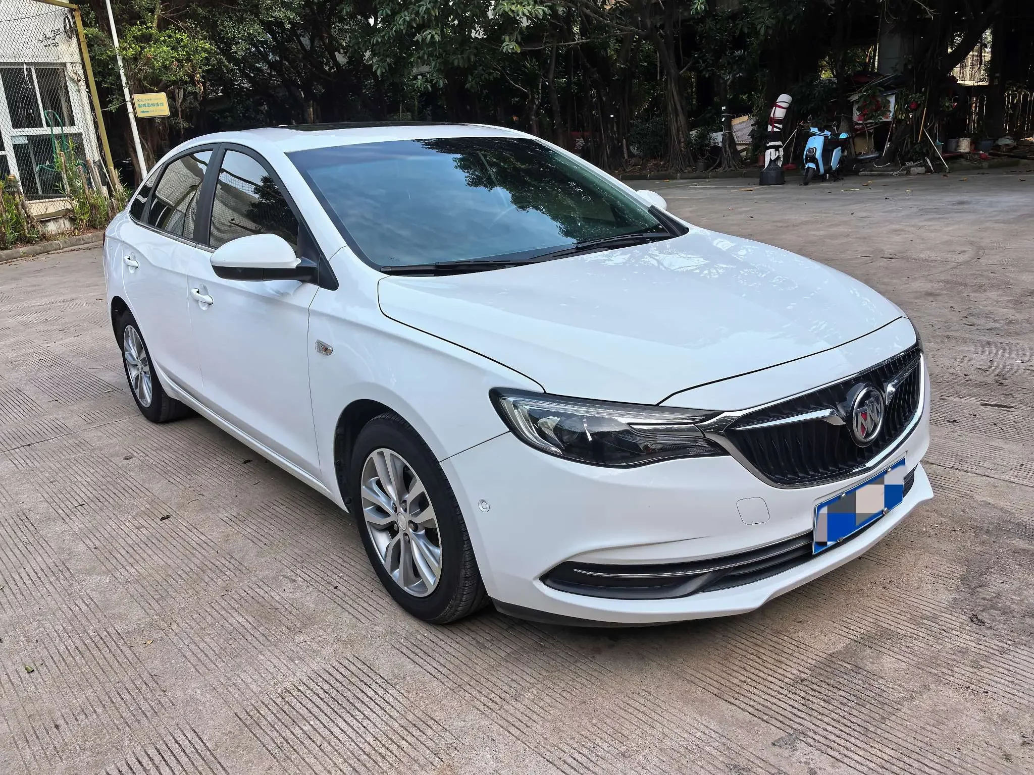 Buick Yinglang