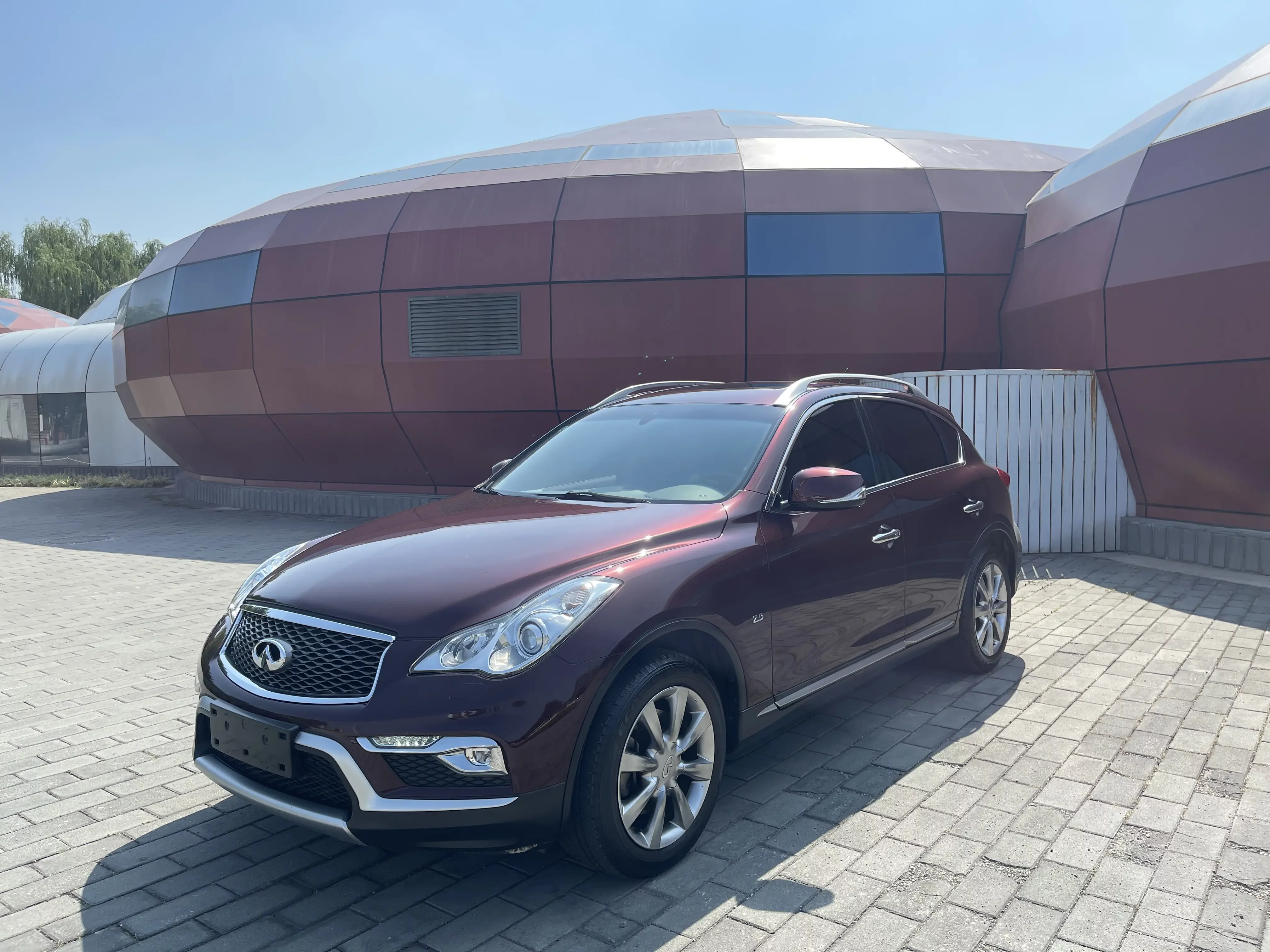 Infiniti QX50