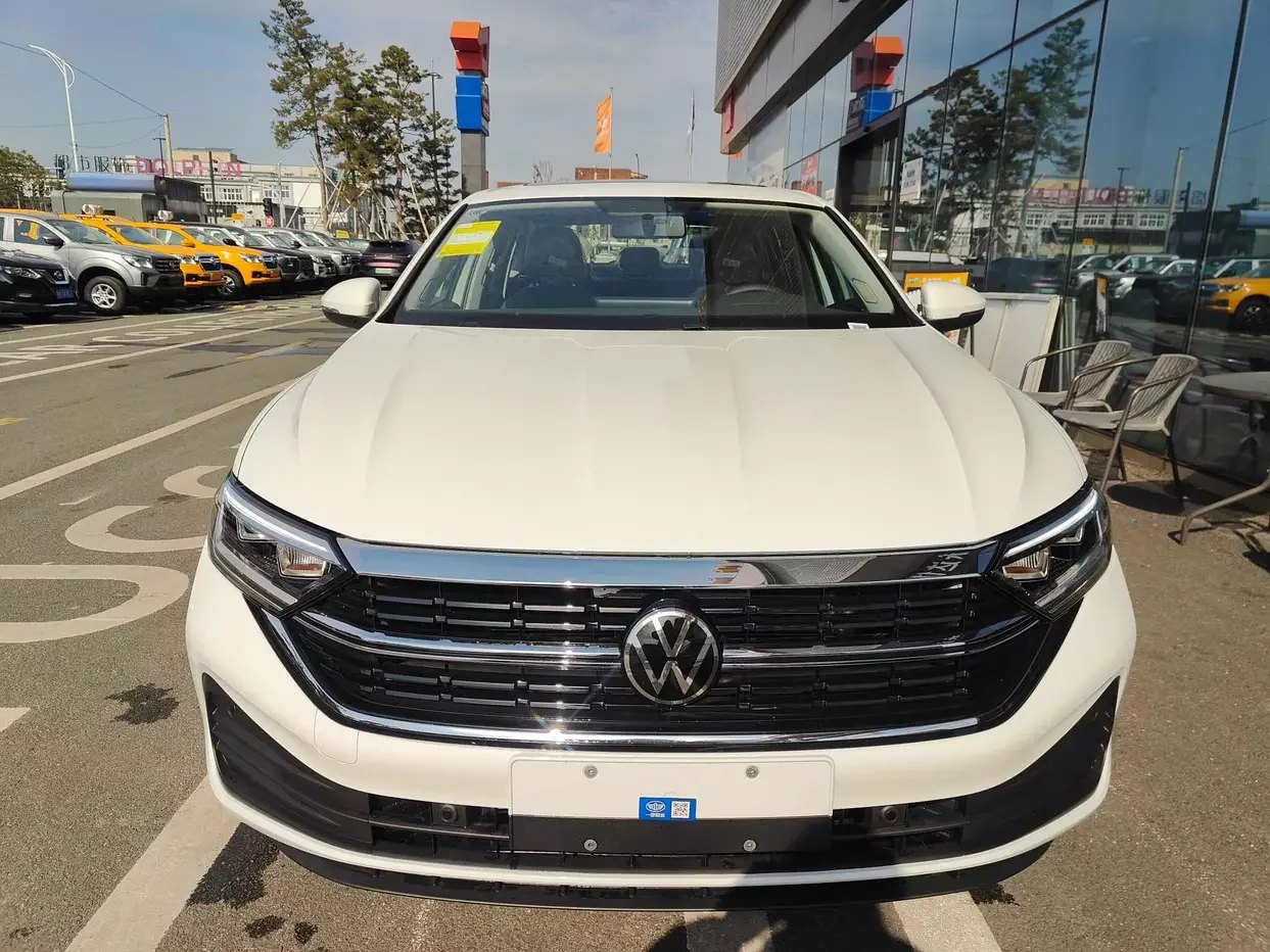Volkswagen Sagitar