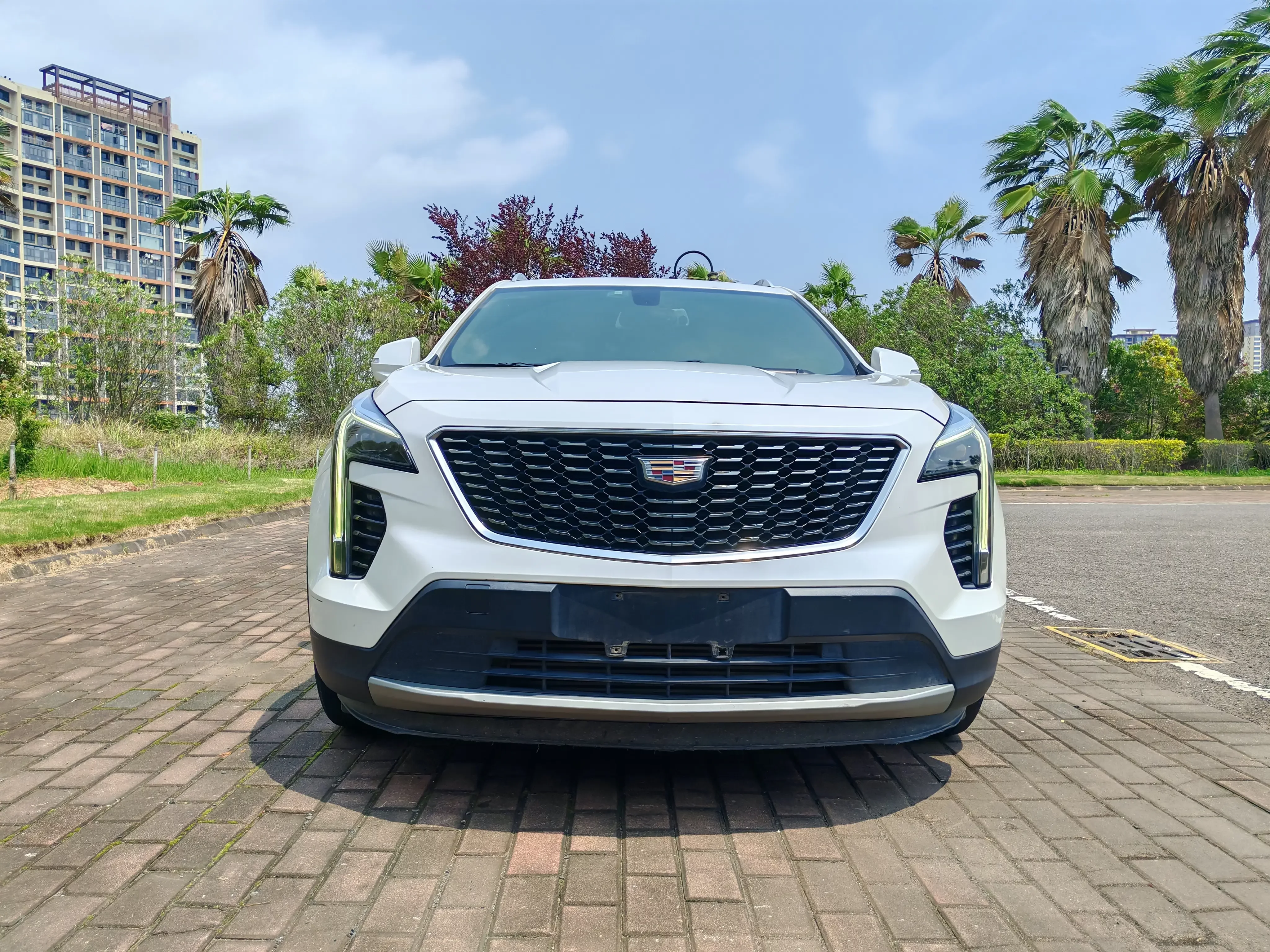 Cadillac XT4  из Китая