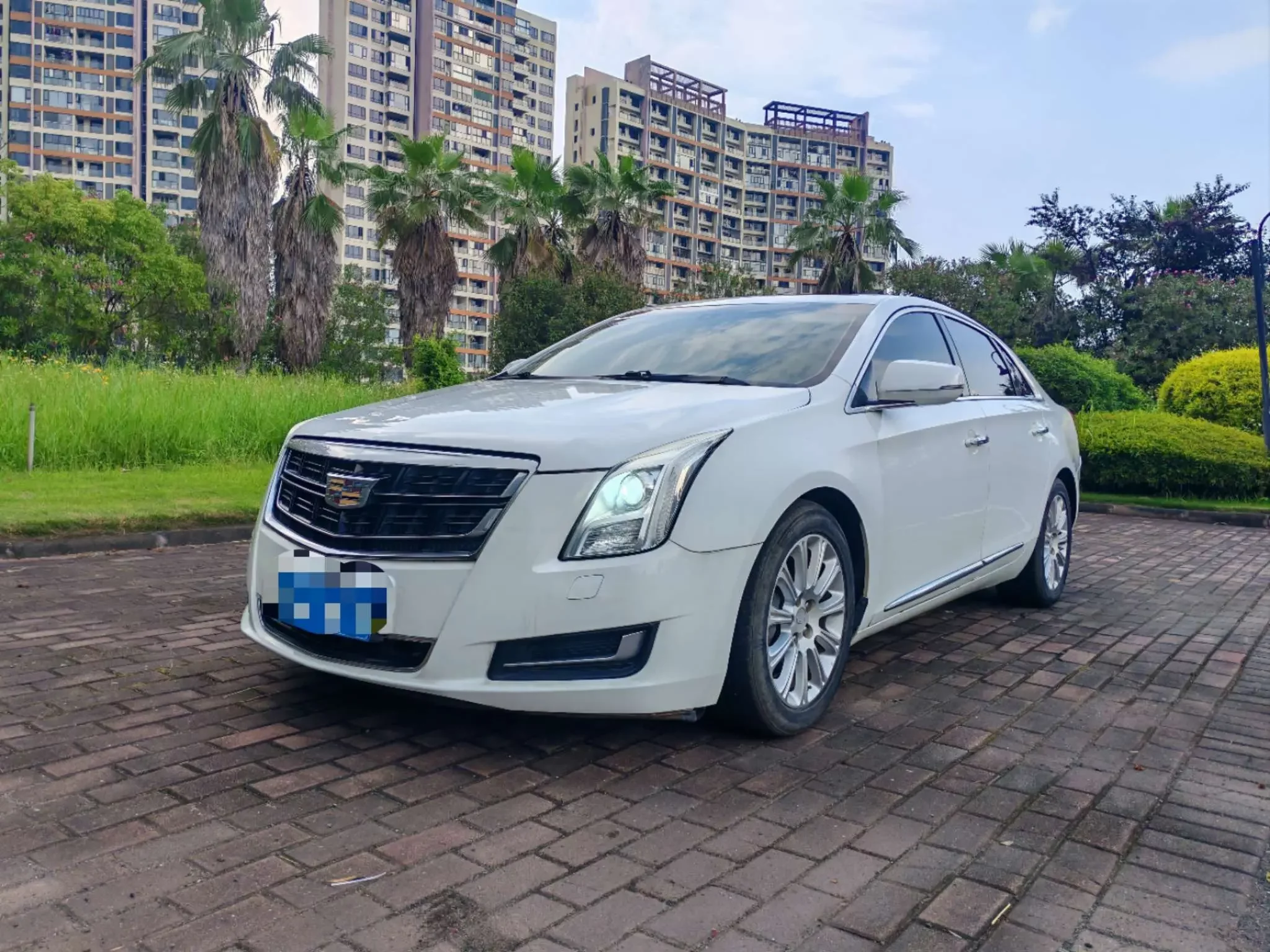 Cadillac XTS