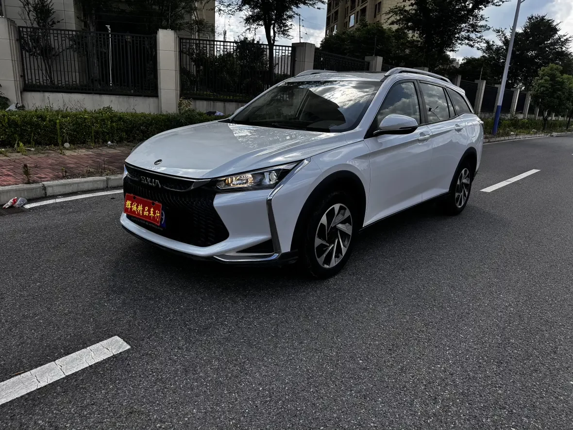 Dongfeng Yixuan GS  из Китая