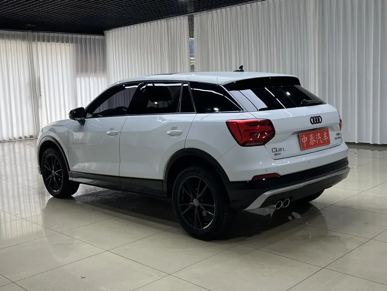 Audi Q2L