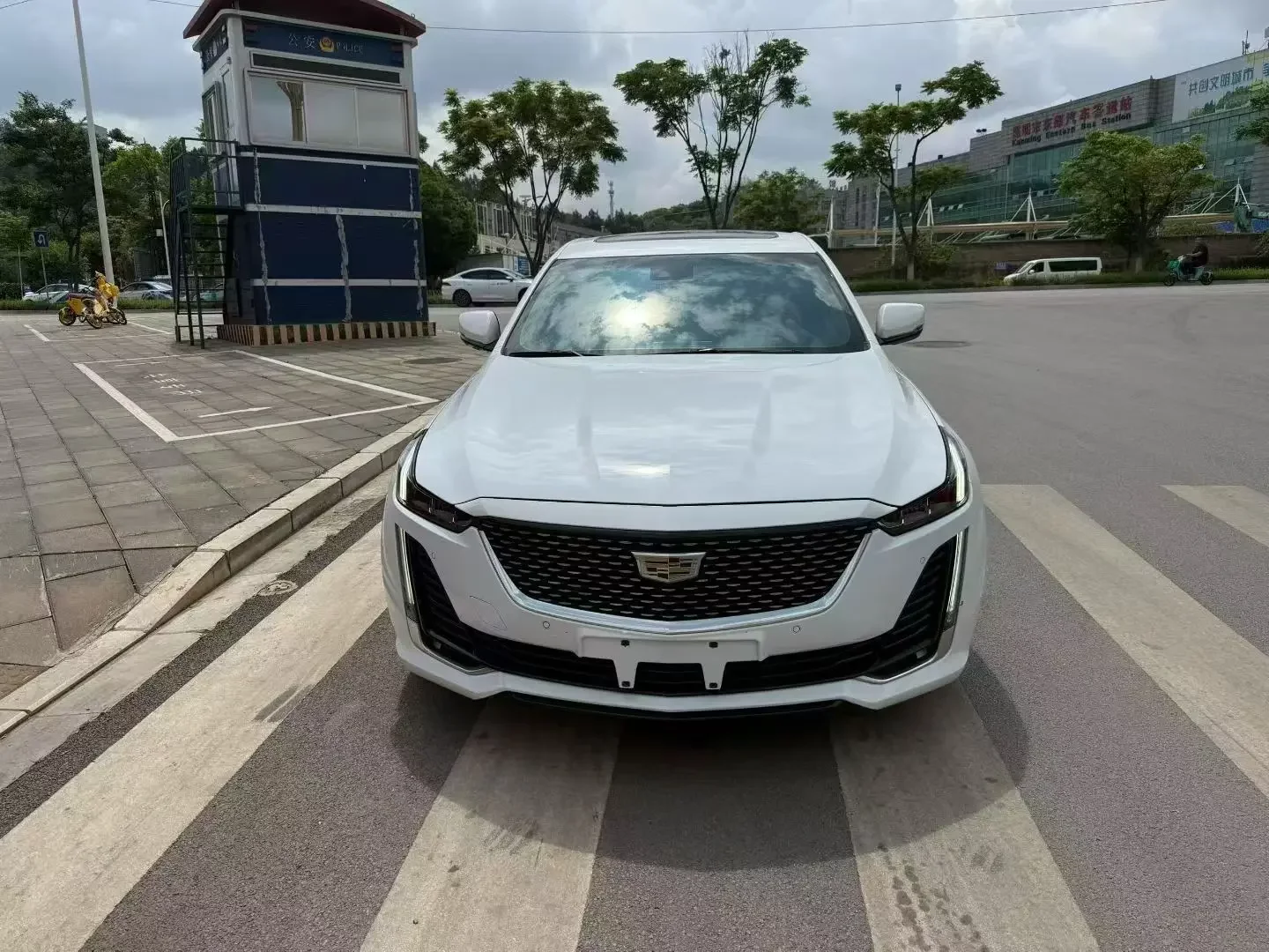 Cadillac CT5  из Китая