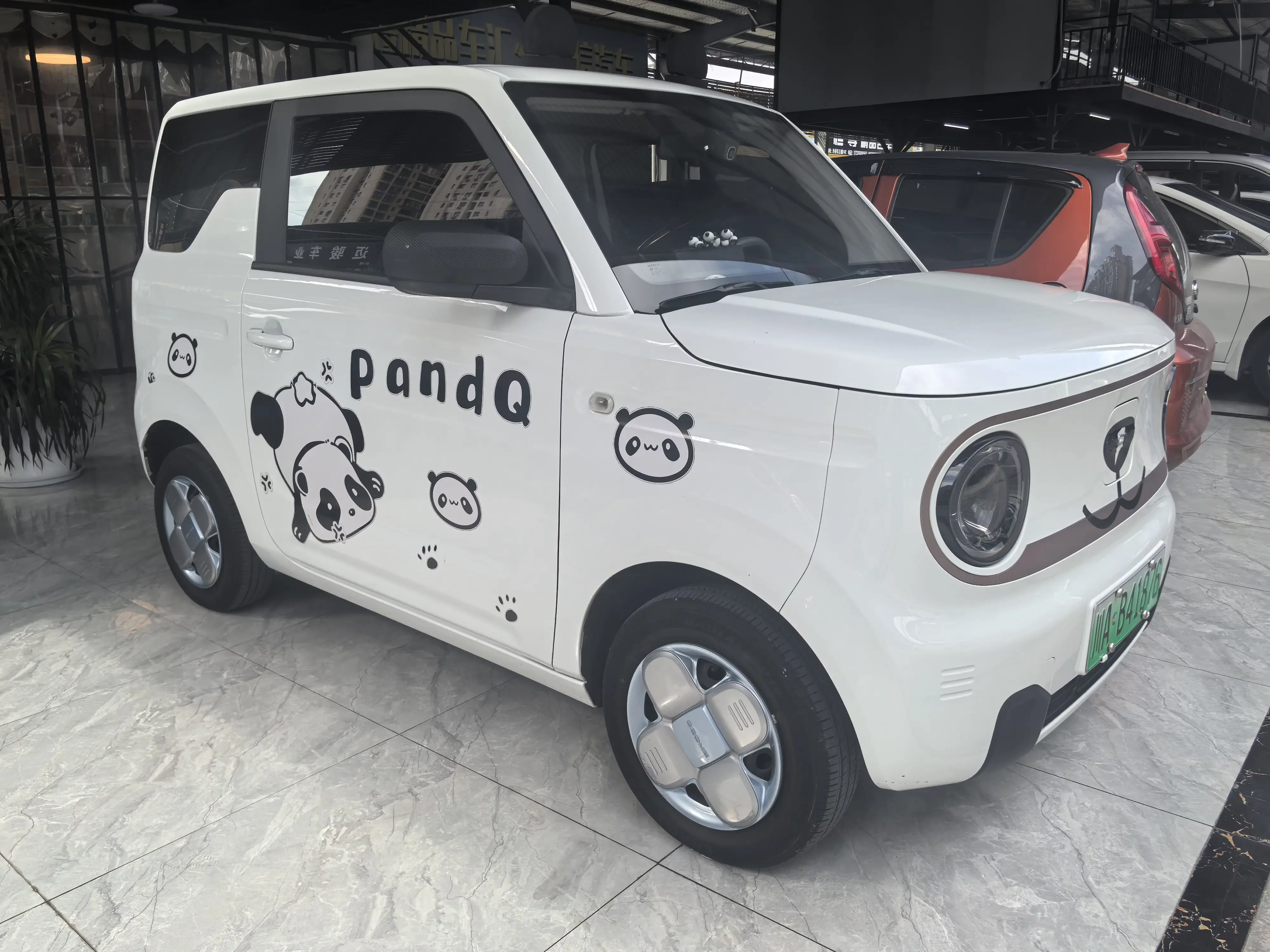 Geely panda
