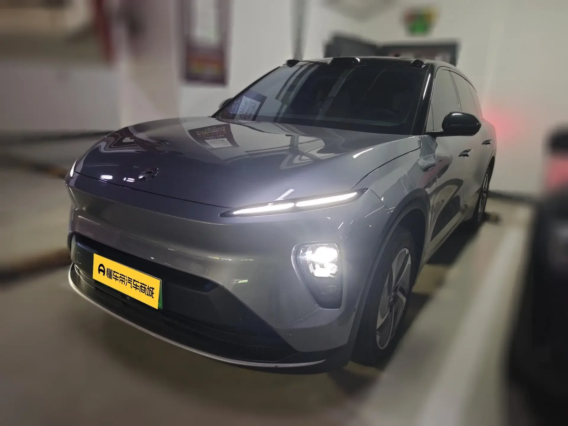 NIO ES8  из Китая