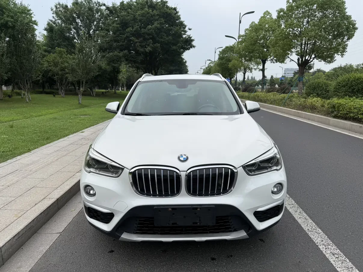 BMW X1  из Китая
