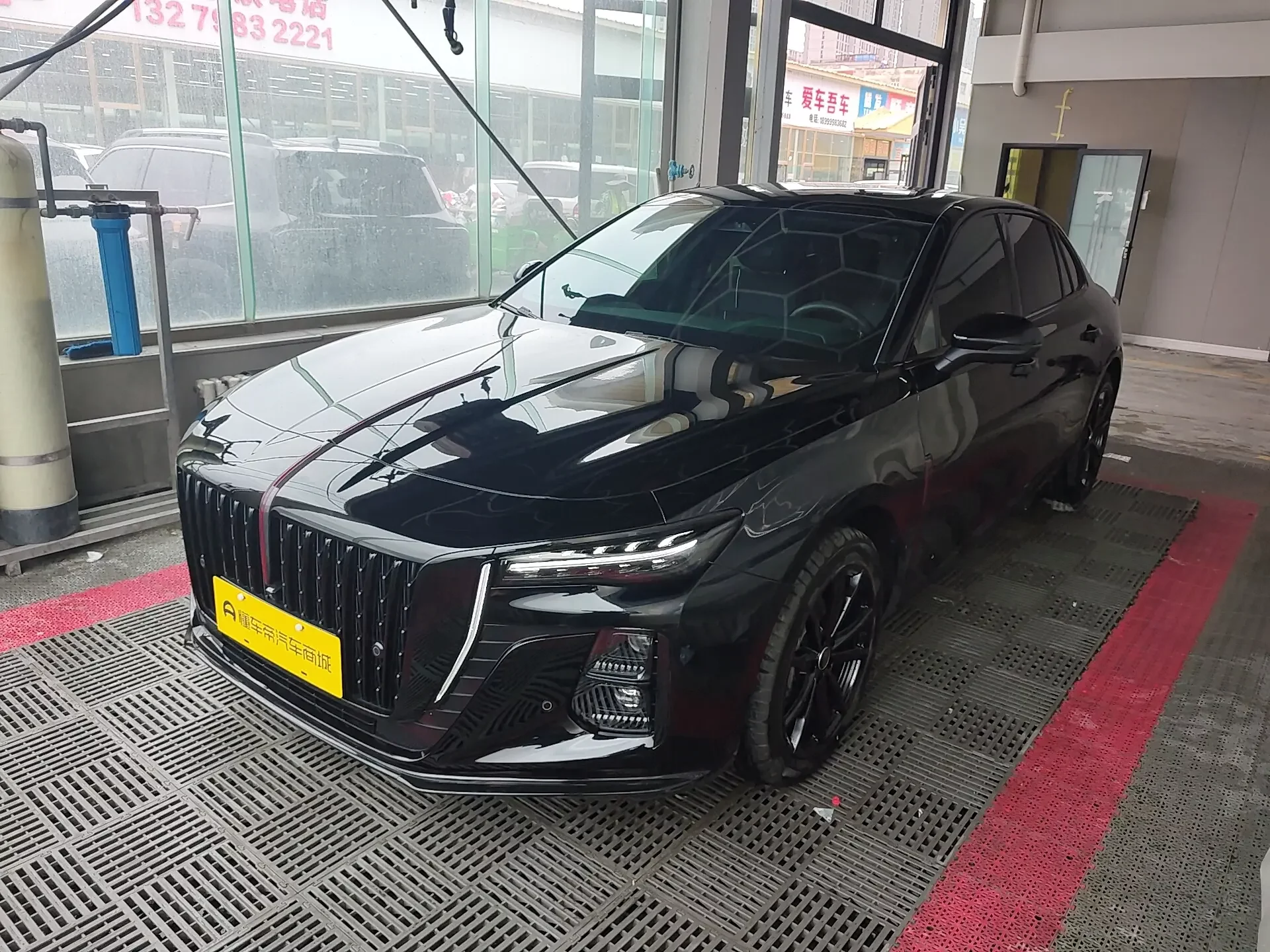 Hongqi H5  из Китая