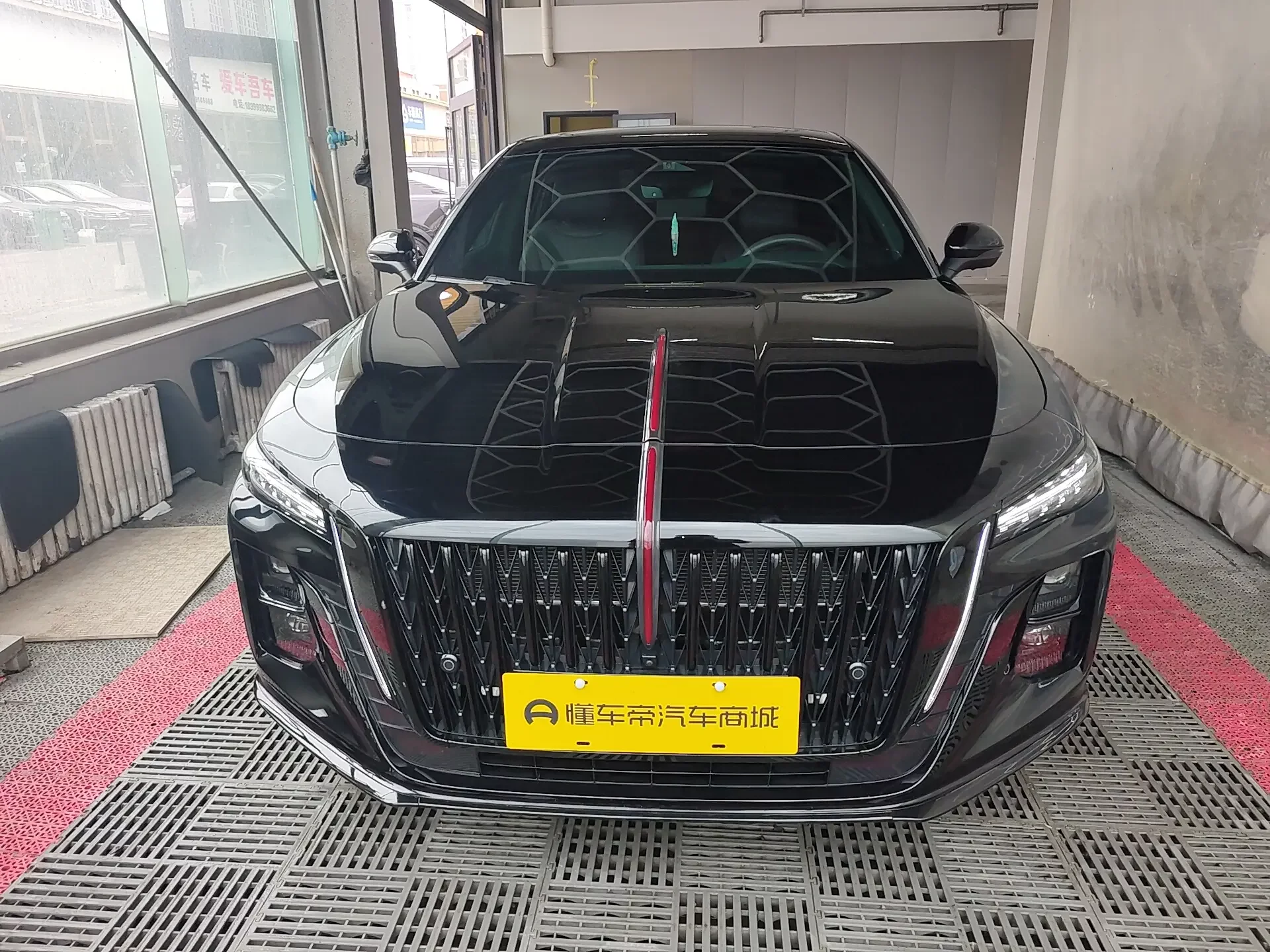 Hongqi H5  из Китая