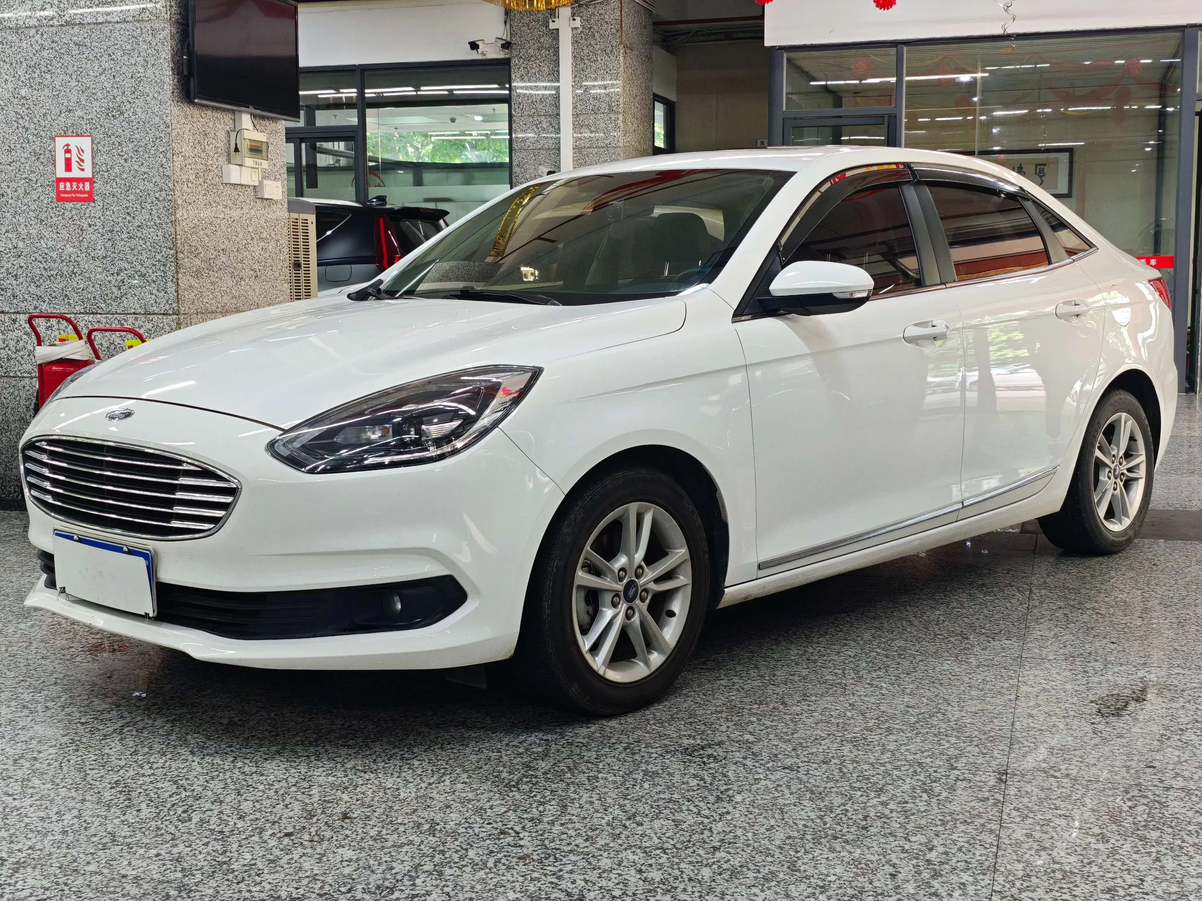 Ford Forrest  из Китая