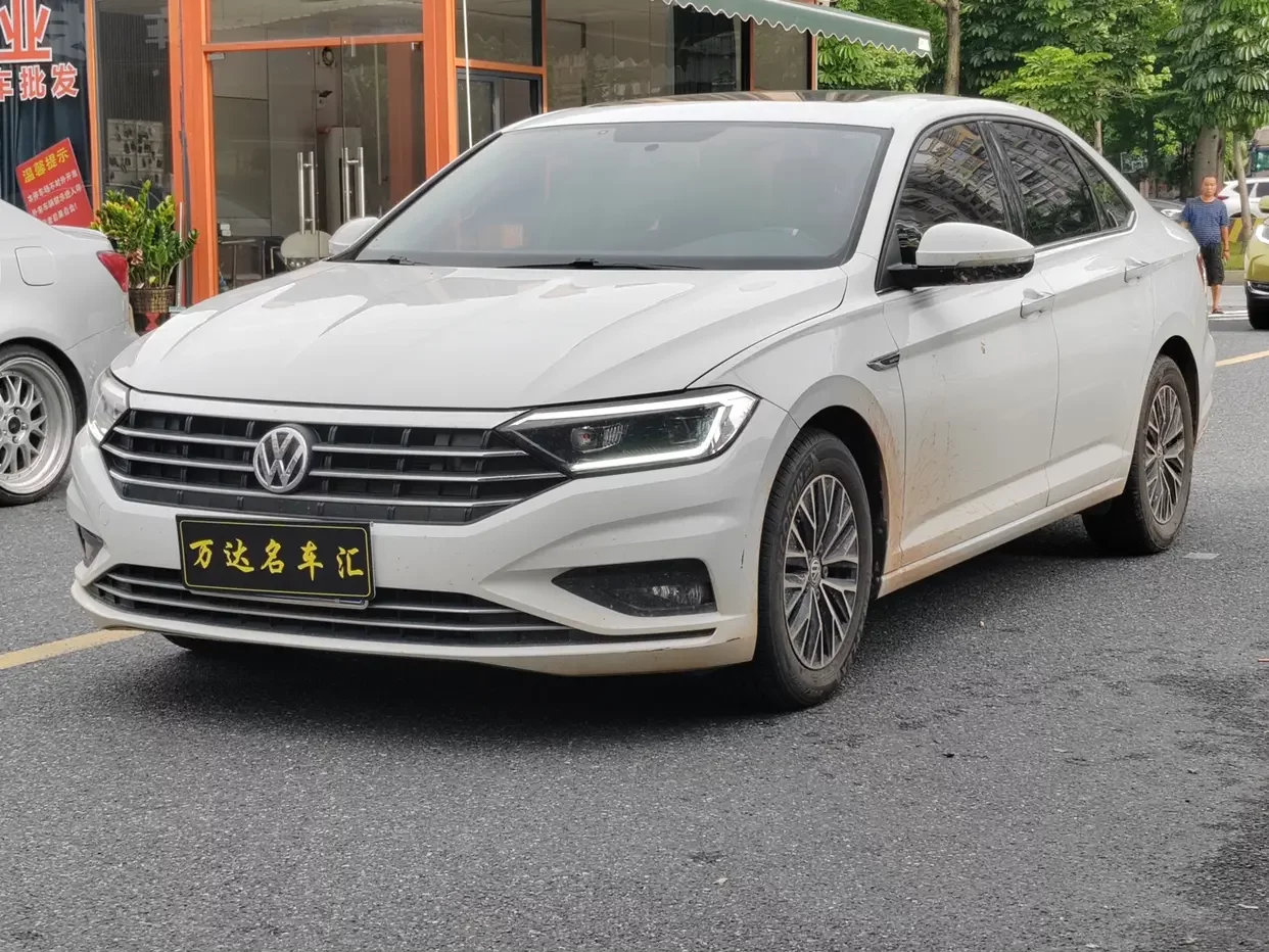 Volkswagen Sagitar