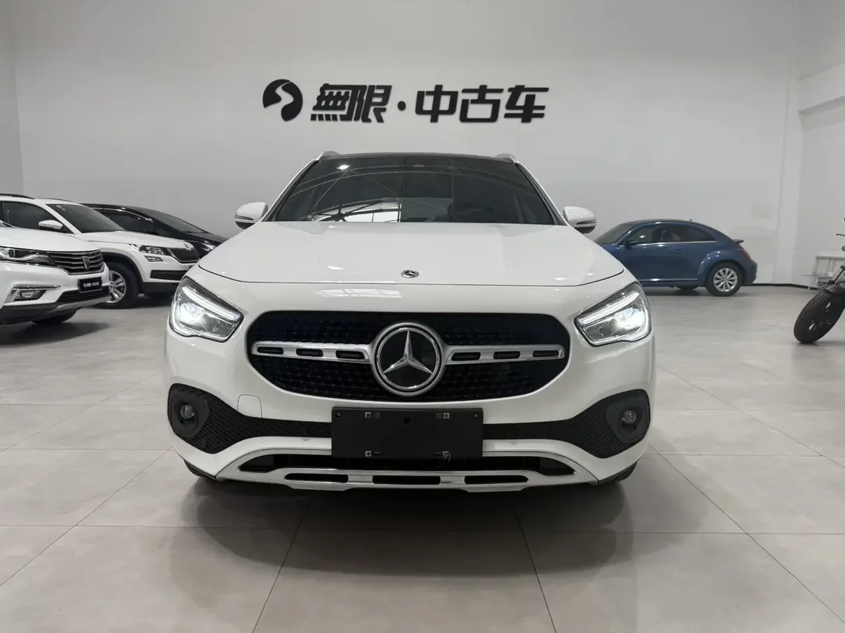 Mercedes-Benz GLA