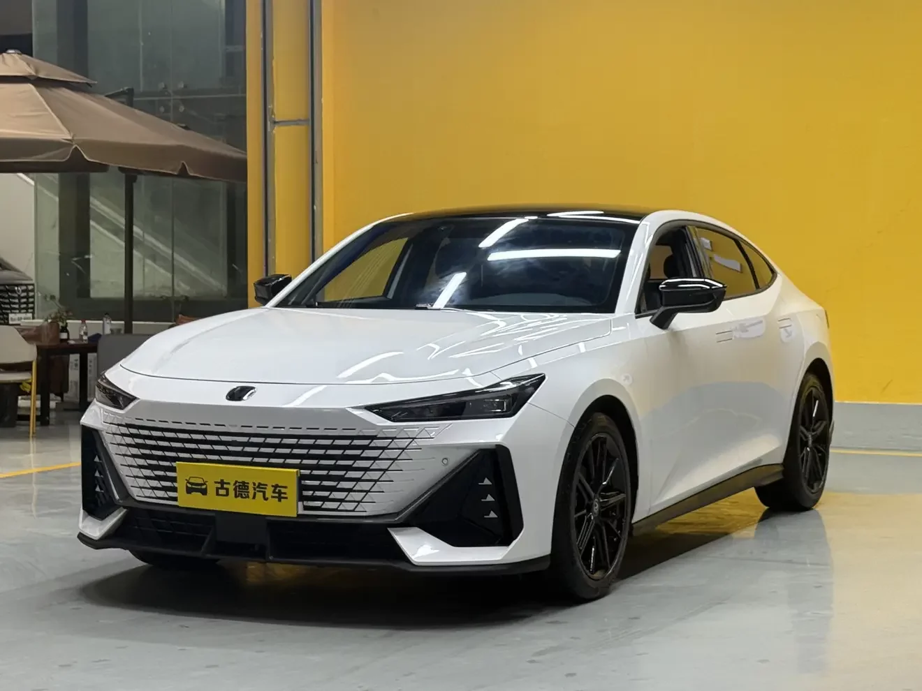Changan UNI-V
