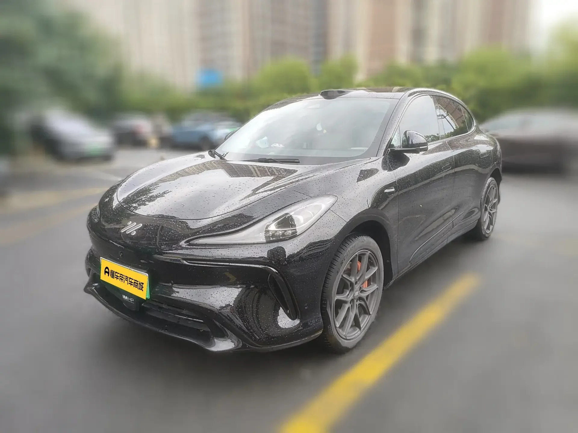 Zhiji LS6  из Китая