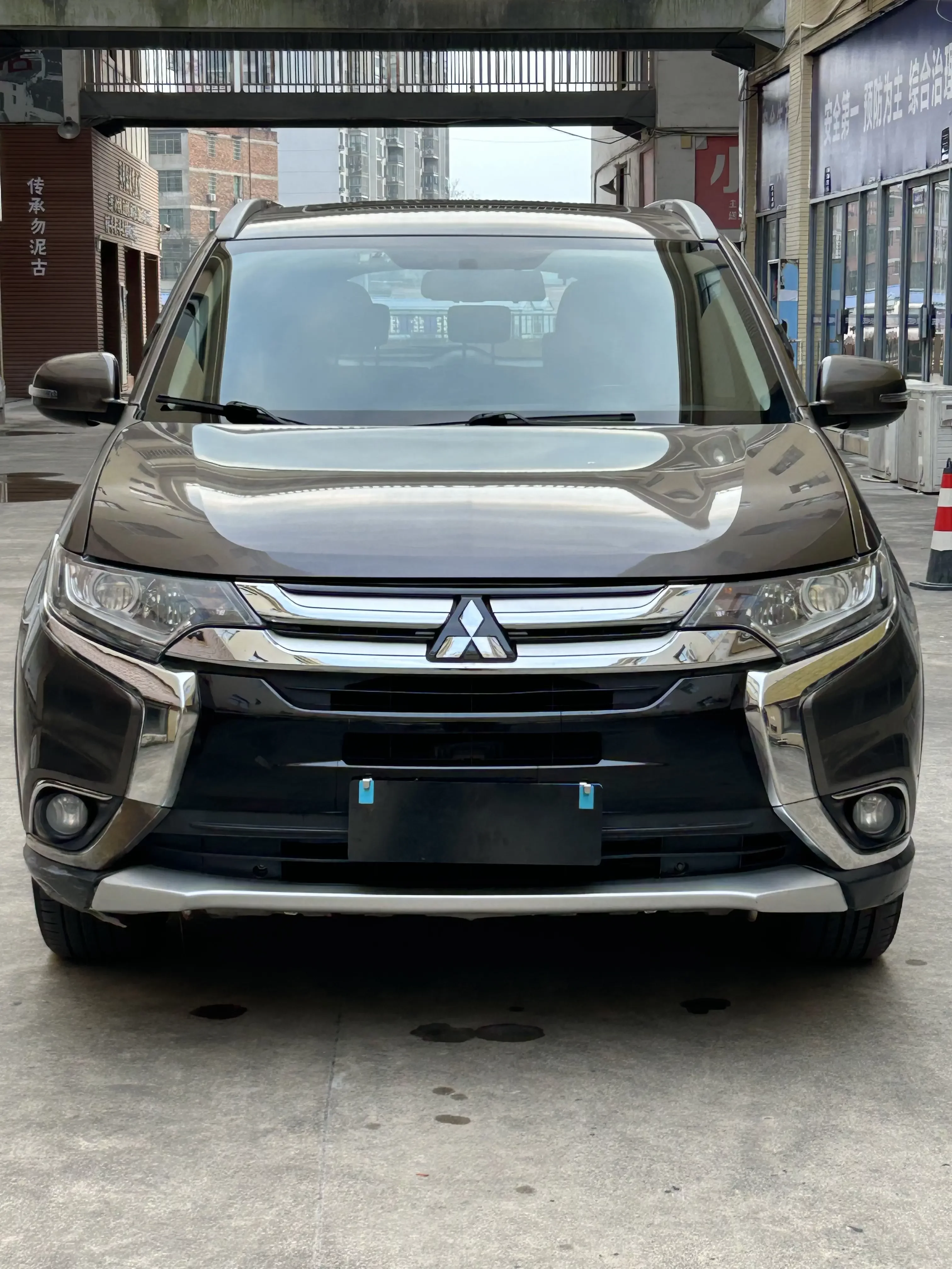 Mitsubishi Outlander  из Китая