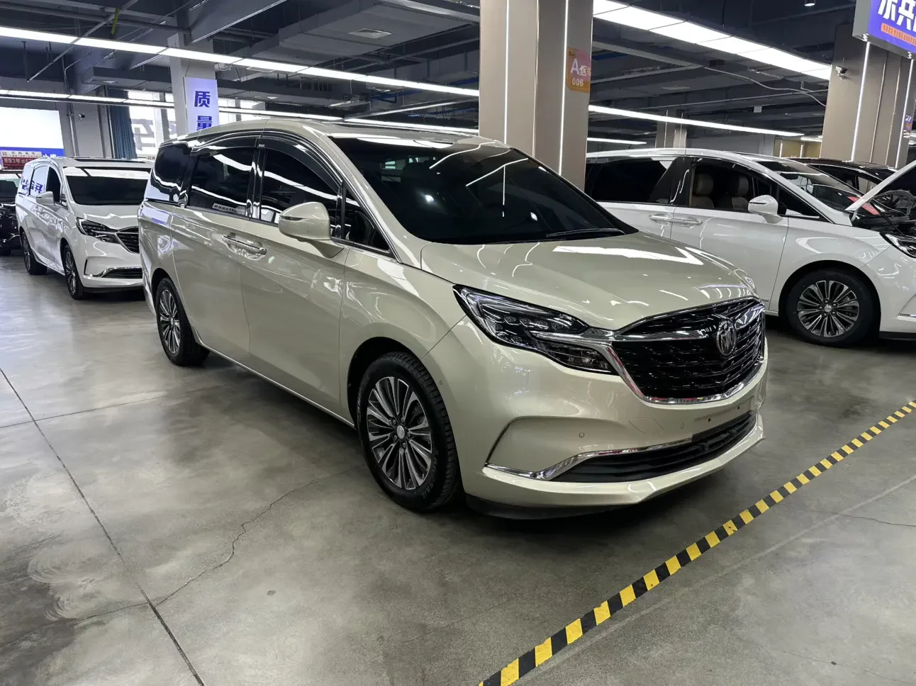Buick GL8