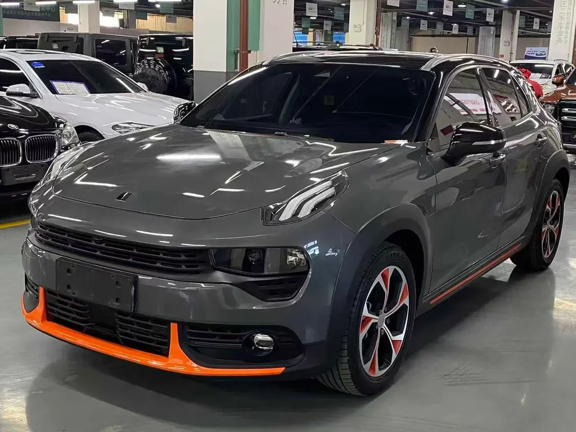 Lynk & Co 02