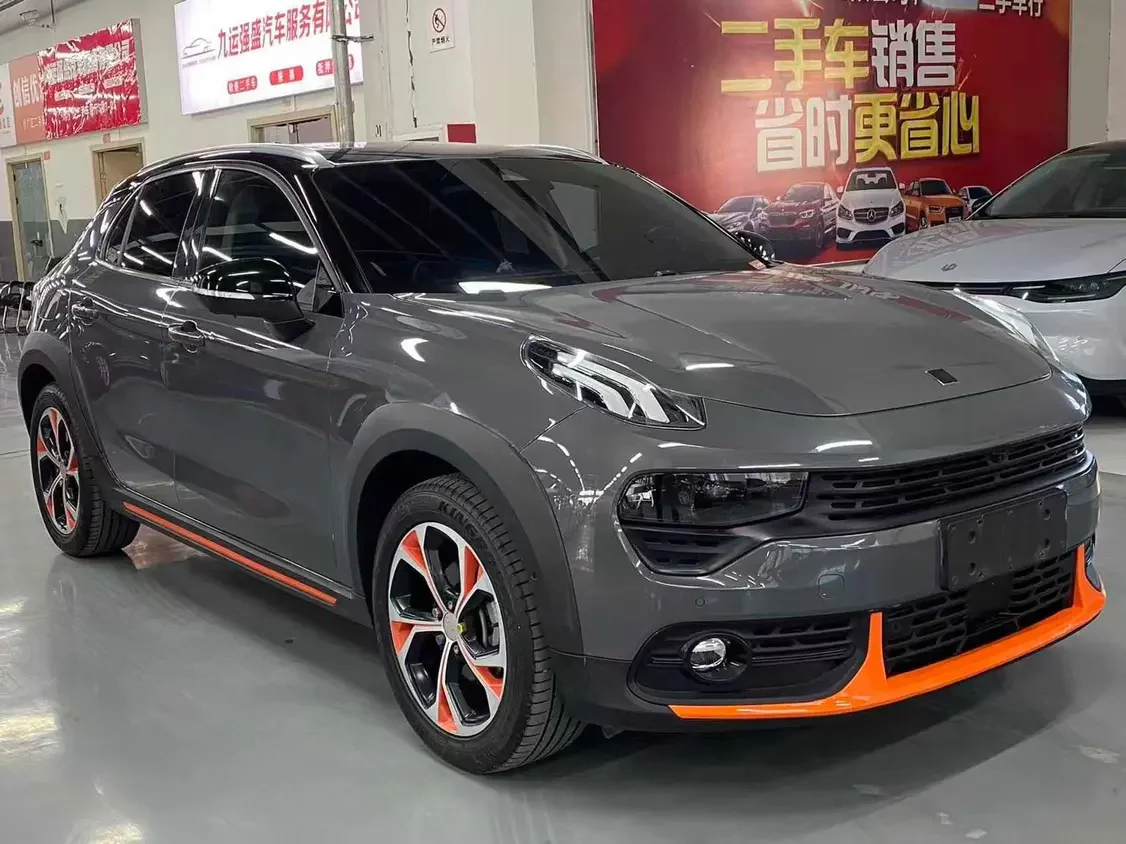 Lynk & Co 02