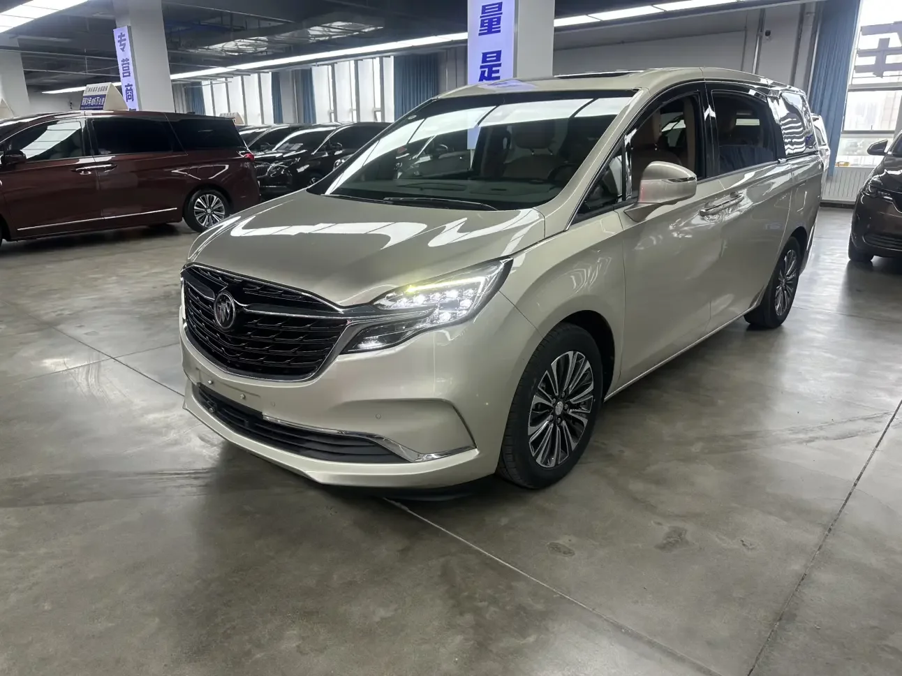 Buick GL8