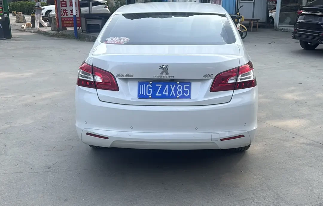 Peugeot 408