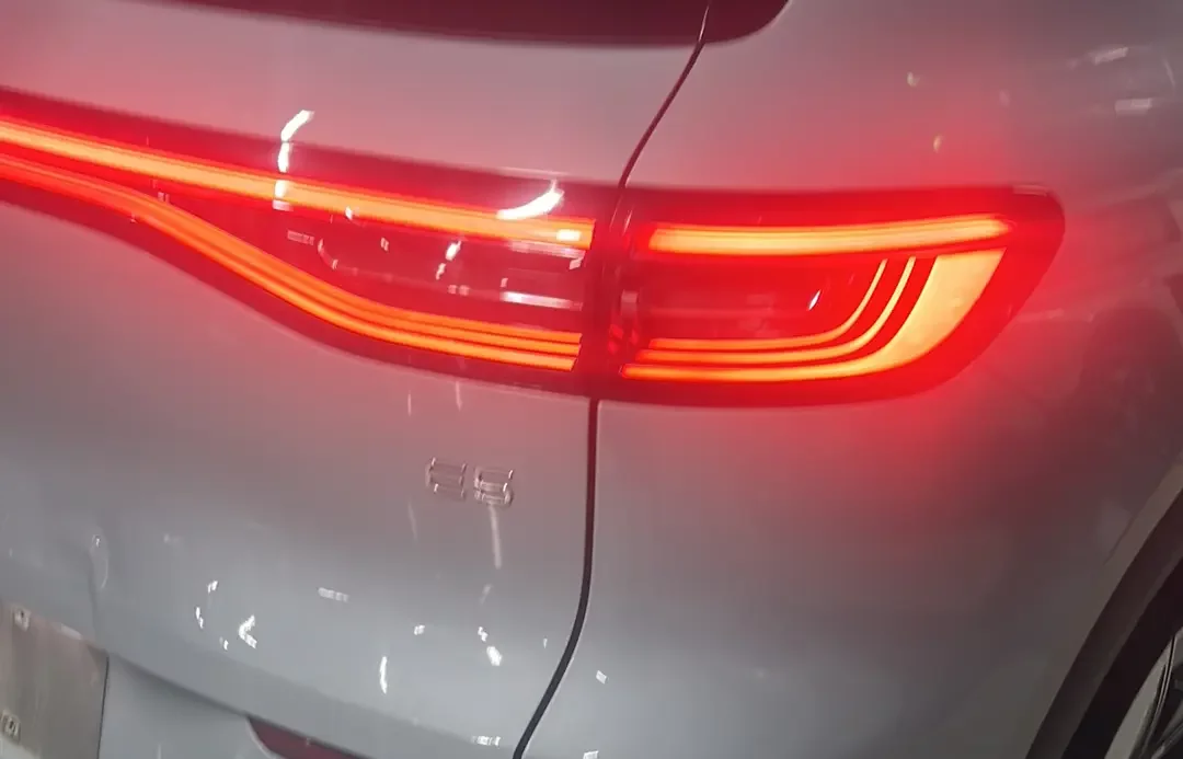 Geely Galaxy E5