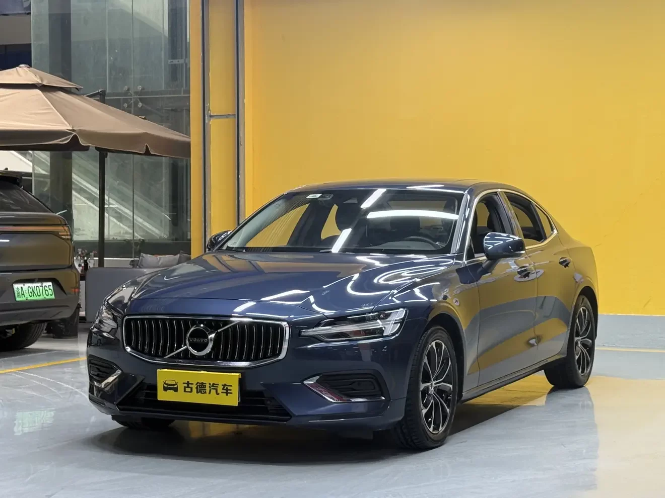 Volvo S60  из Китая