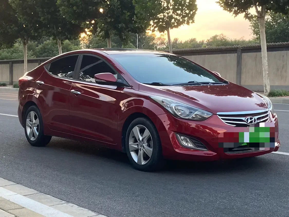 Hyundai Elantra