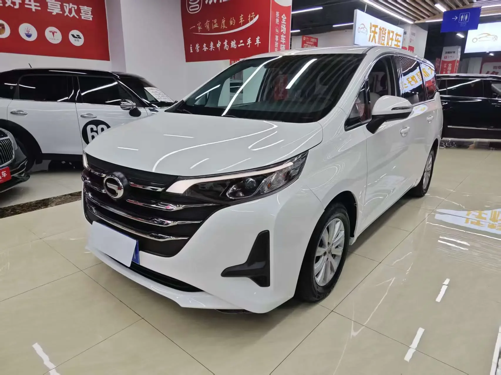 GAC Trumpchi M6  из Китая