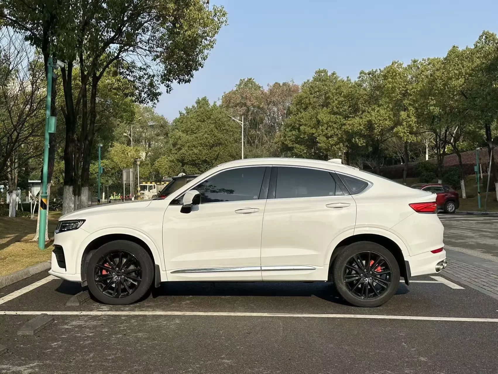 Geely Tugella