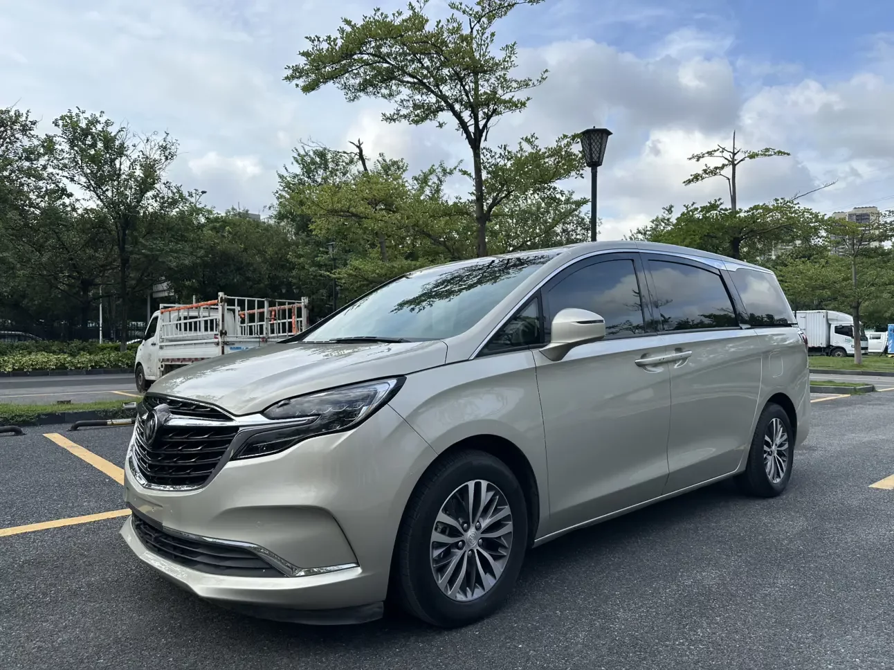 Buick GL8
