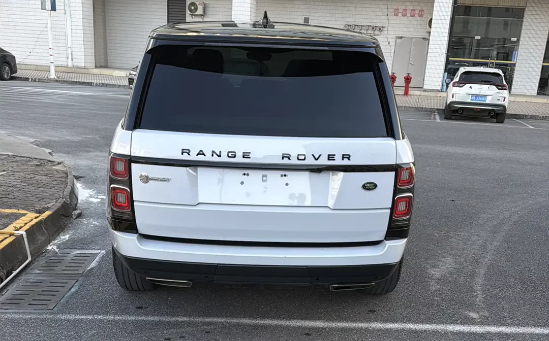 Land Rover range rover