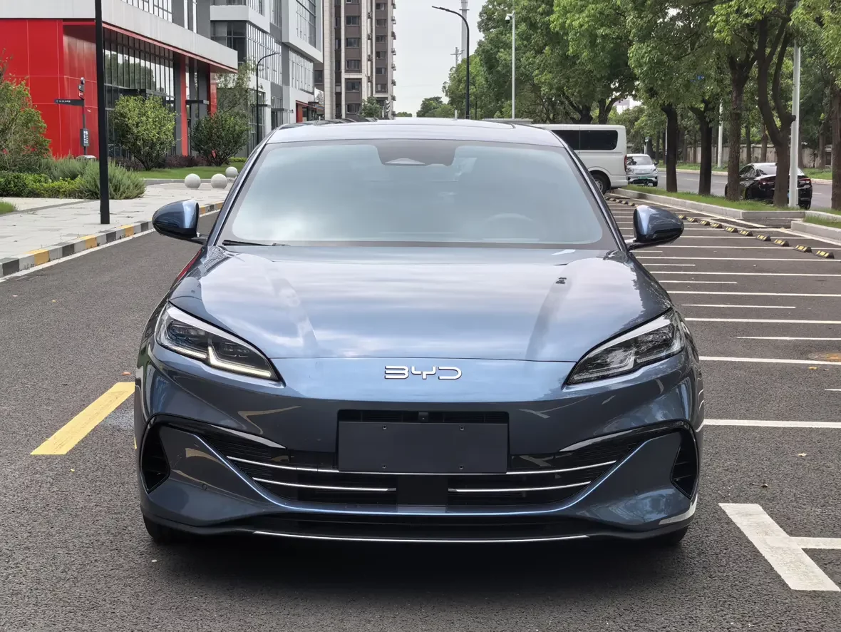 BYD Seal 06DM