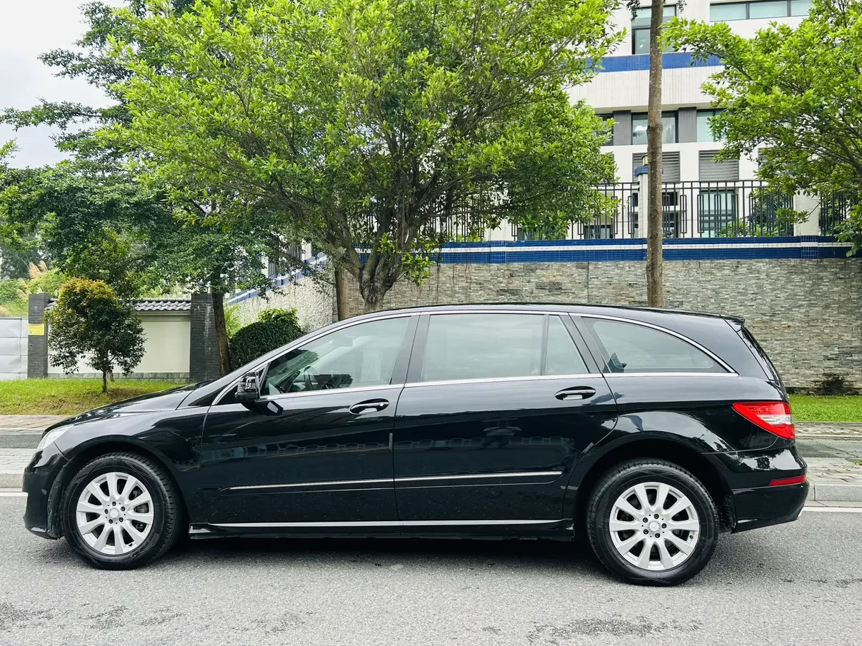 Mercedes-Benz R-Class