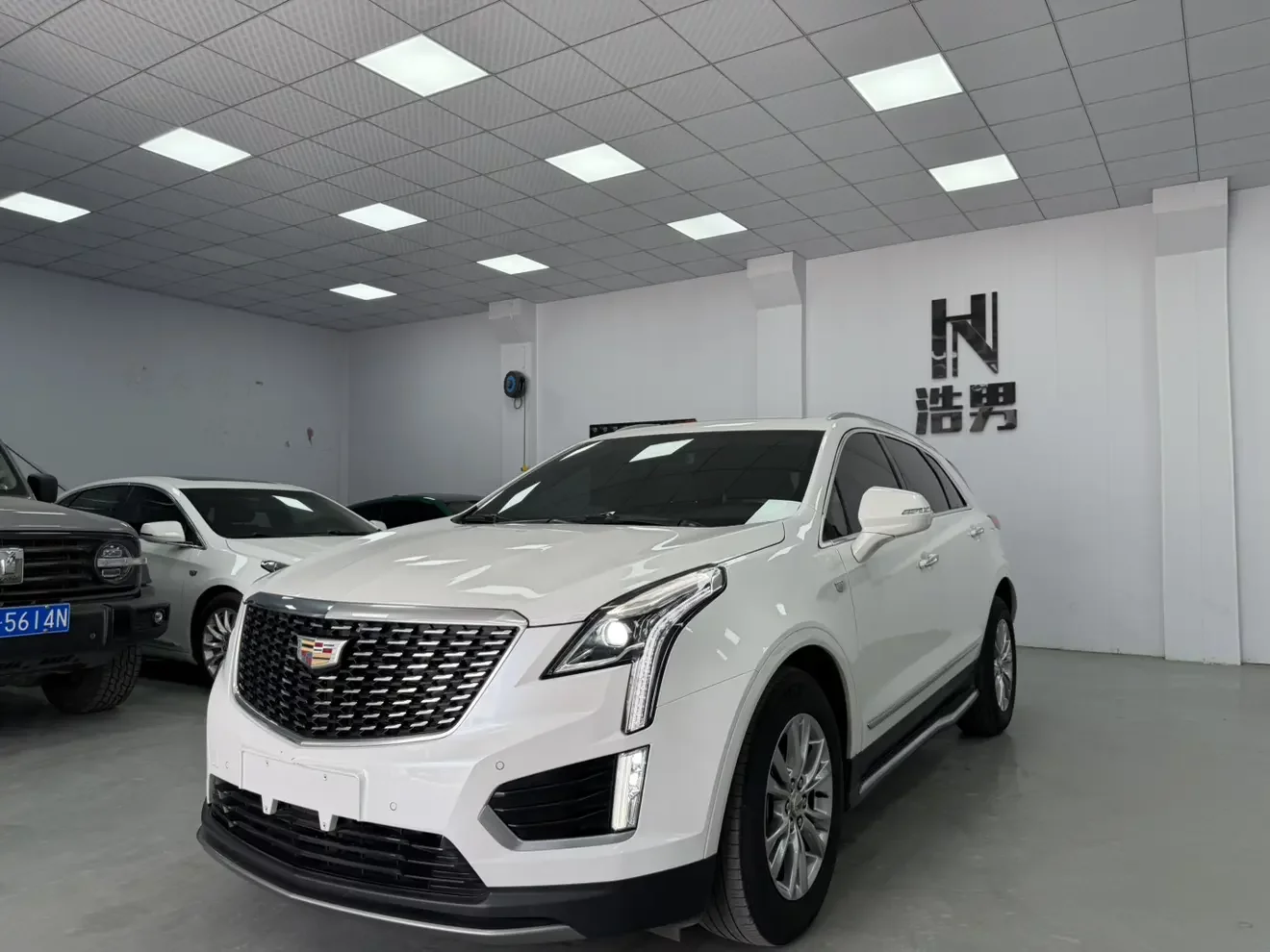 Cadillac XT5  из Китая