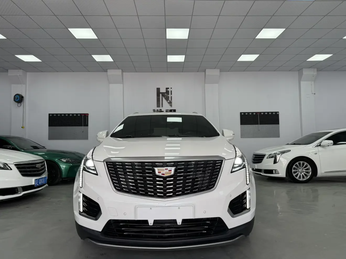 Cadillac XT5  из Китая