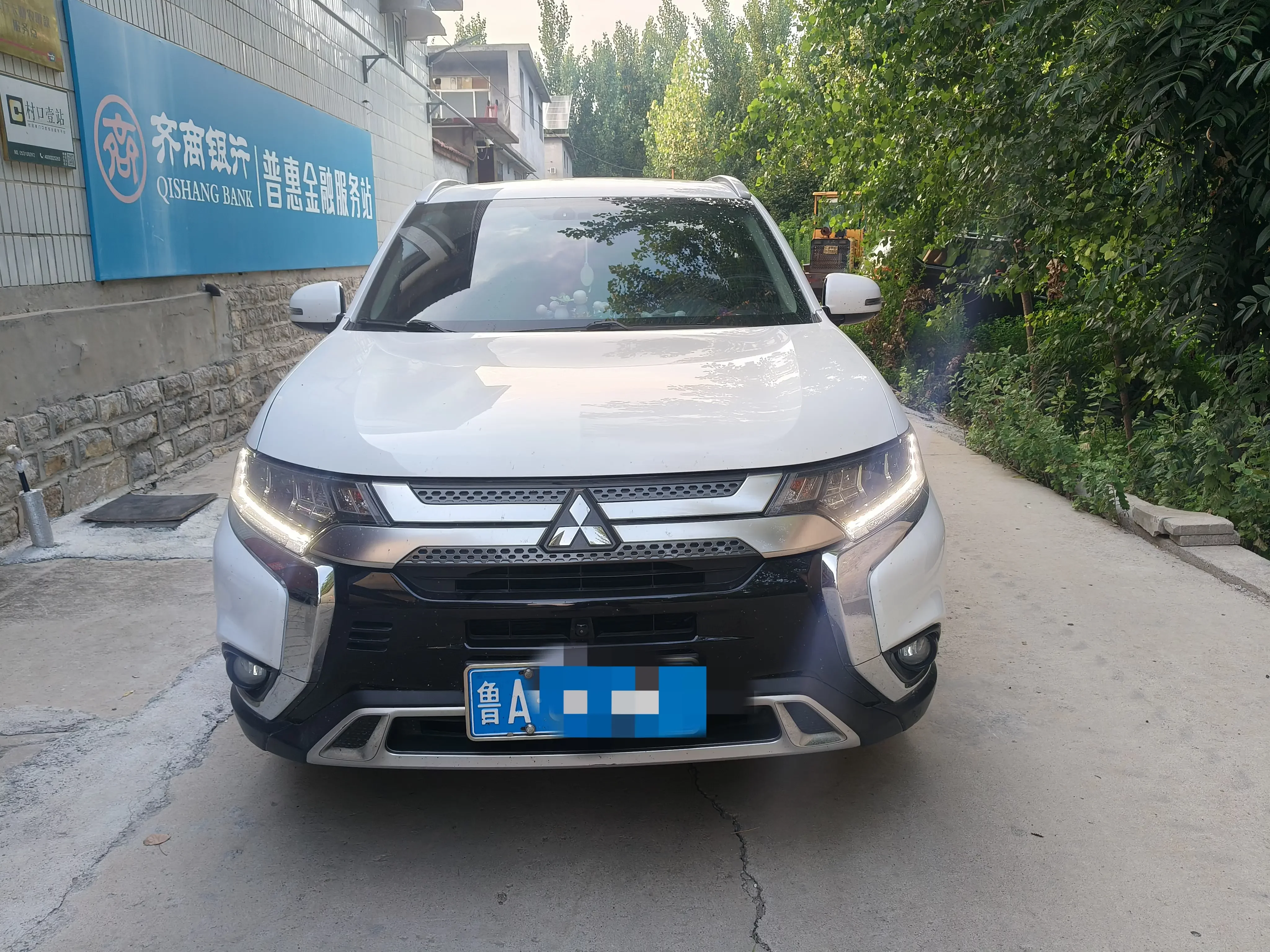 Mitsubishi Outlander  из Китая
