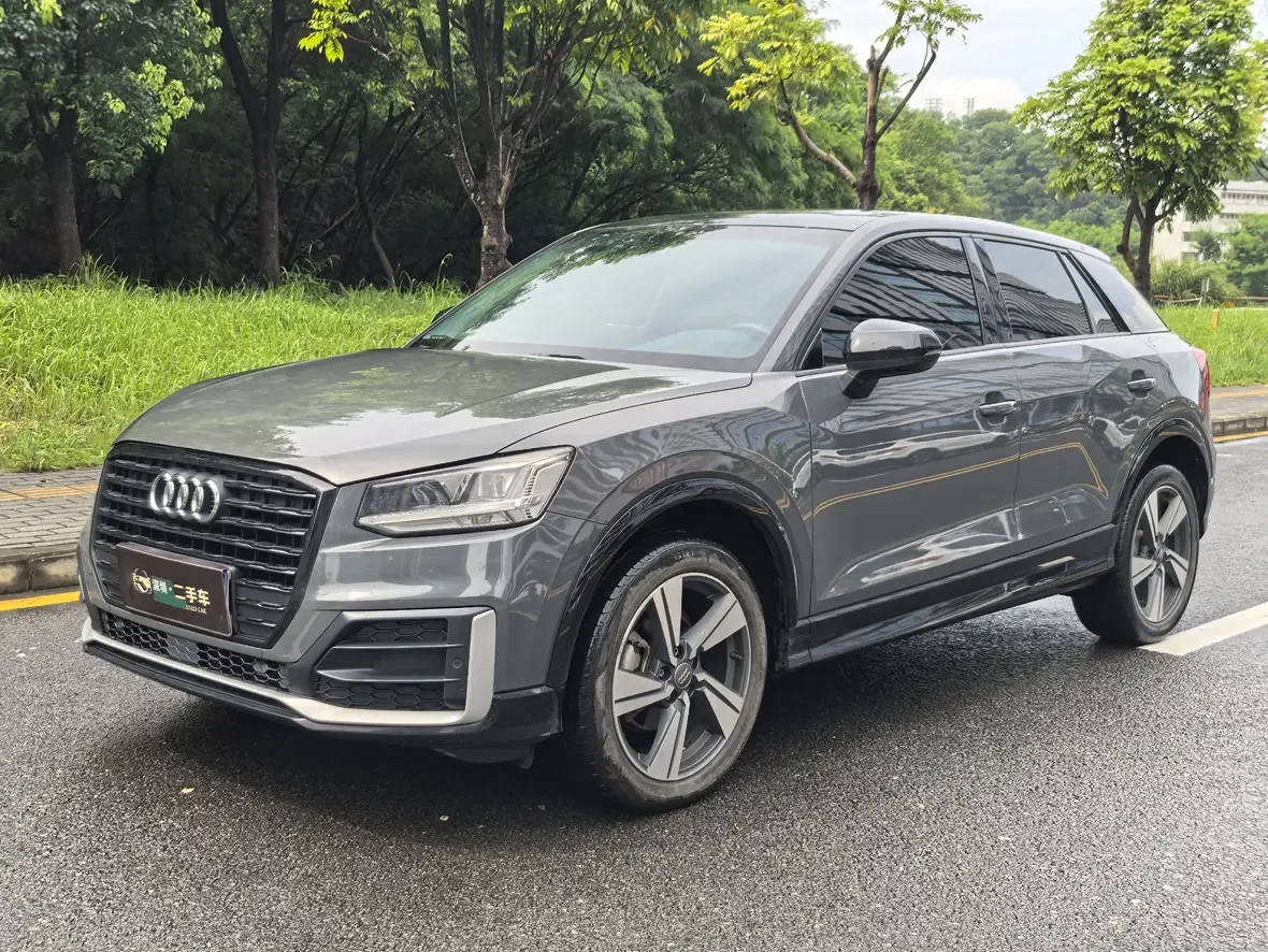 Audi Q2L