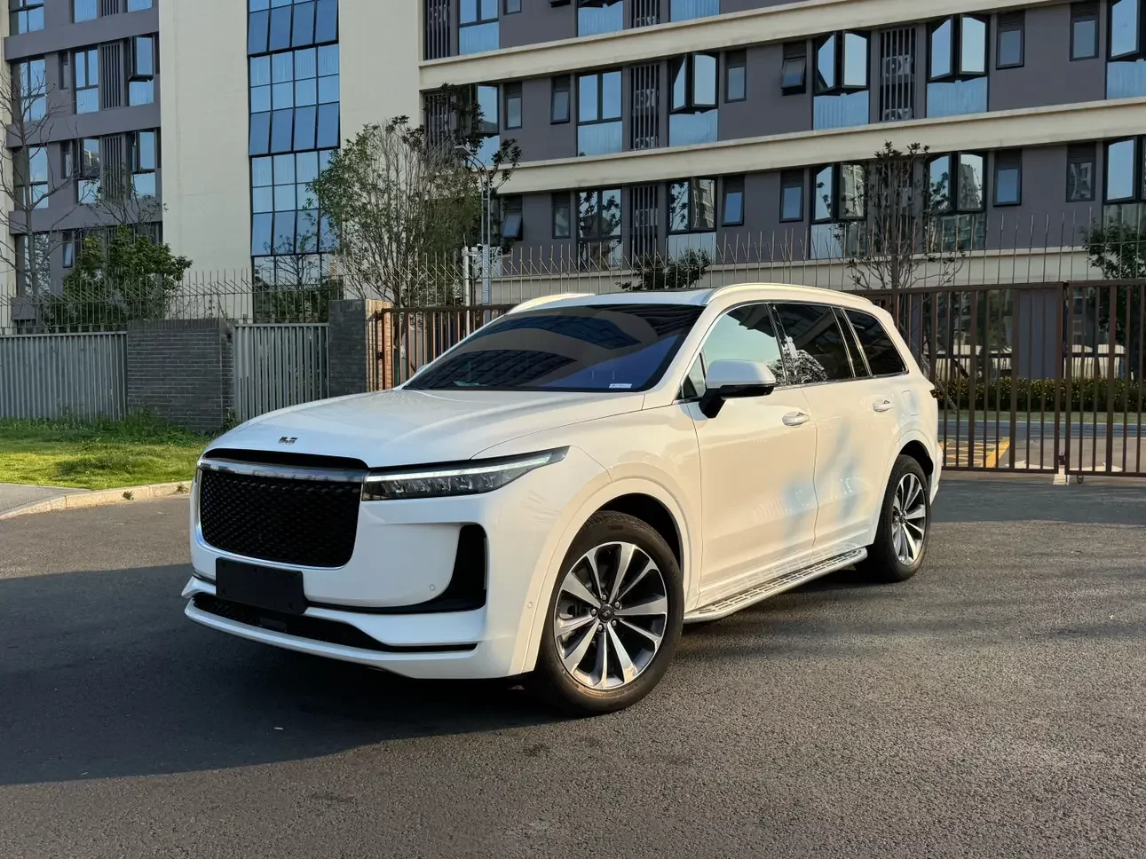 Li ONE (Ideal ONE)  из Китая