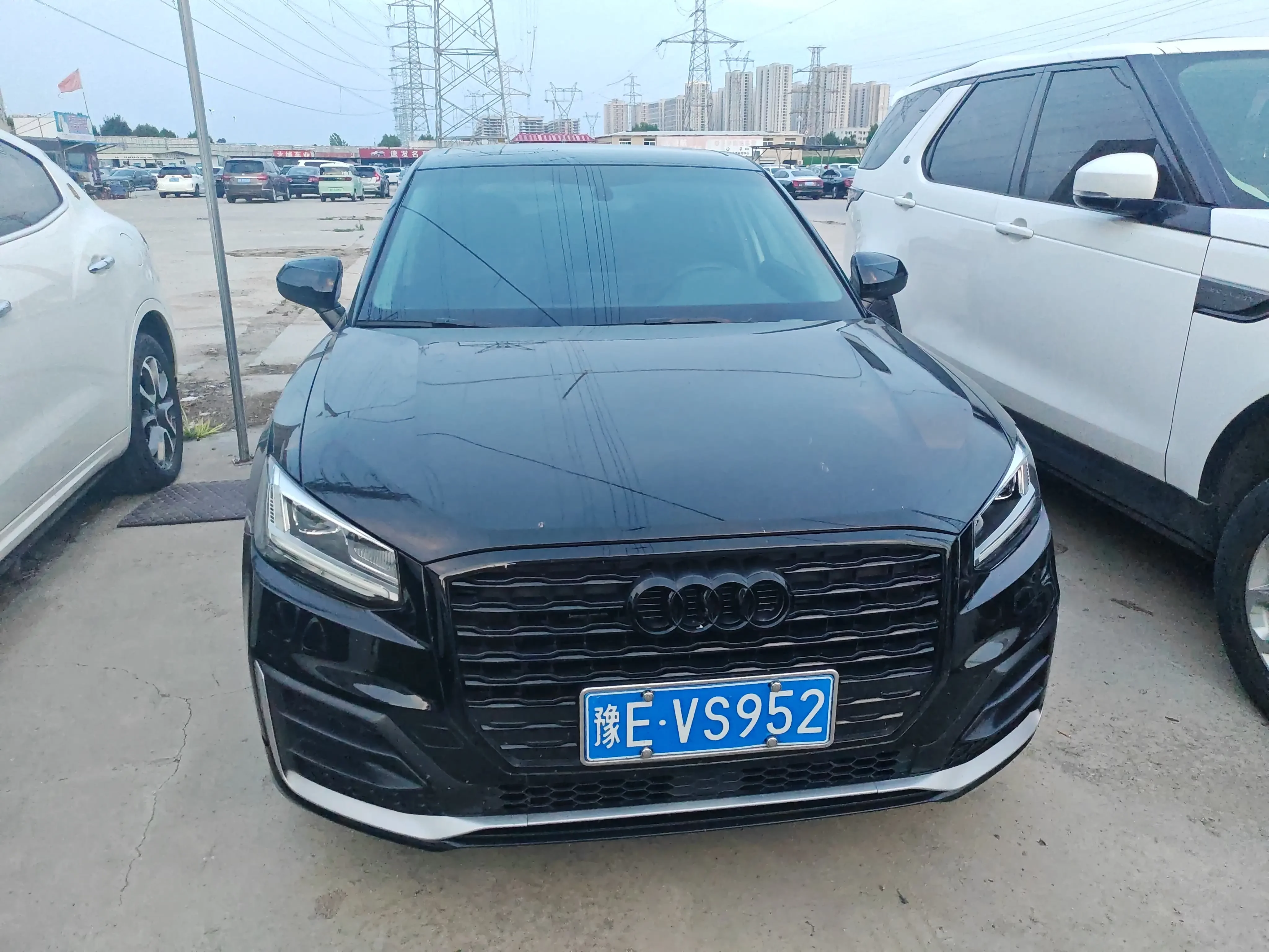 Audi Q2L