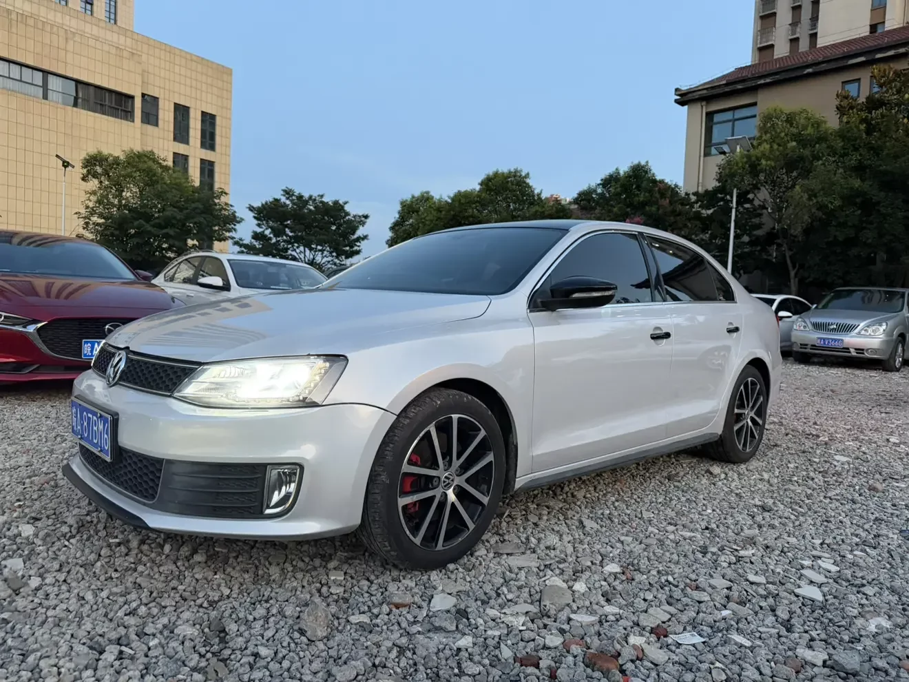 Volkswagen Sagitar