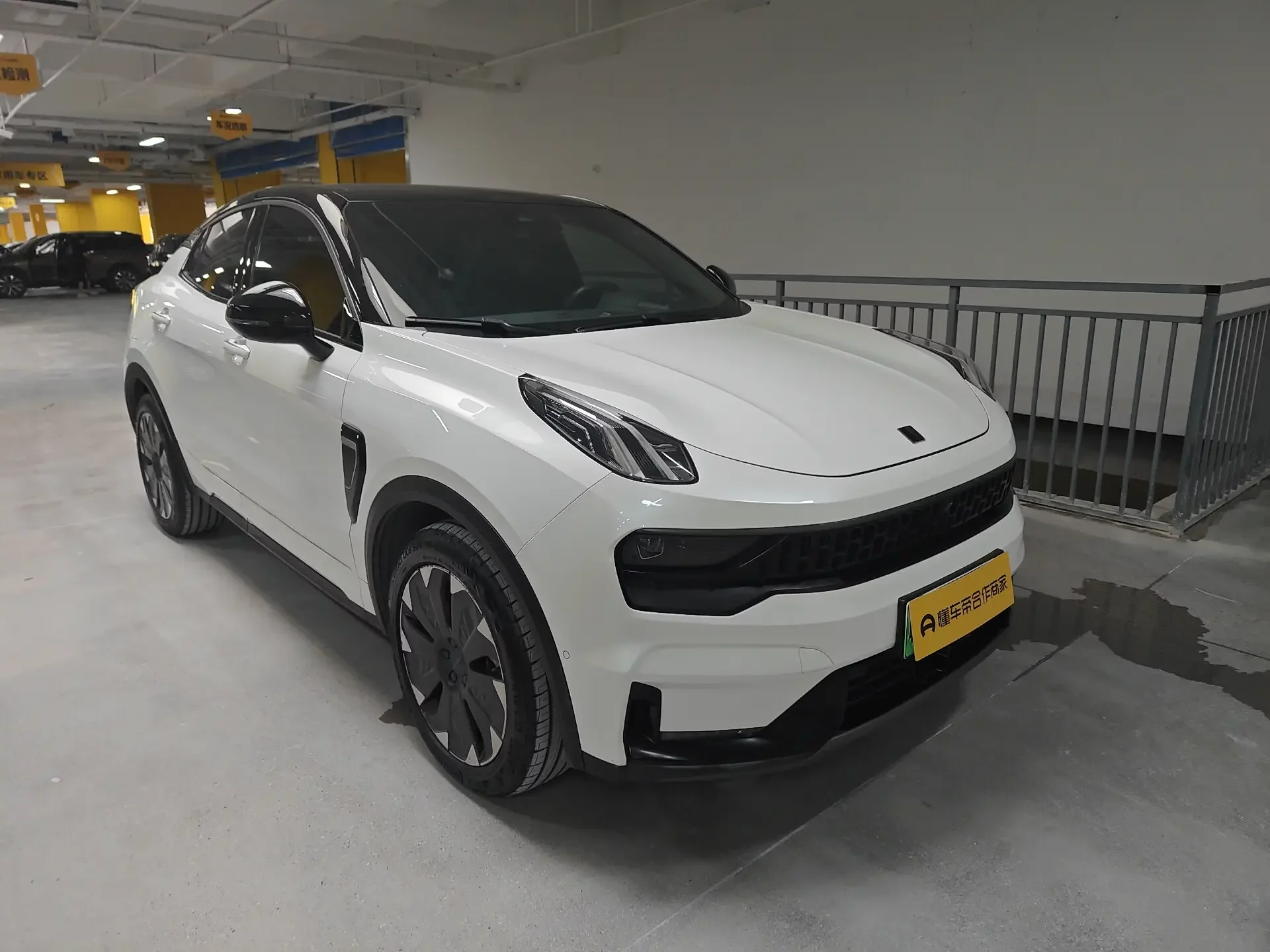 Lynk & Co 05 EM-P